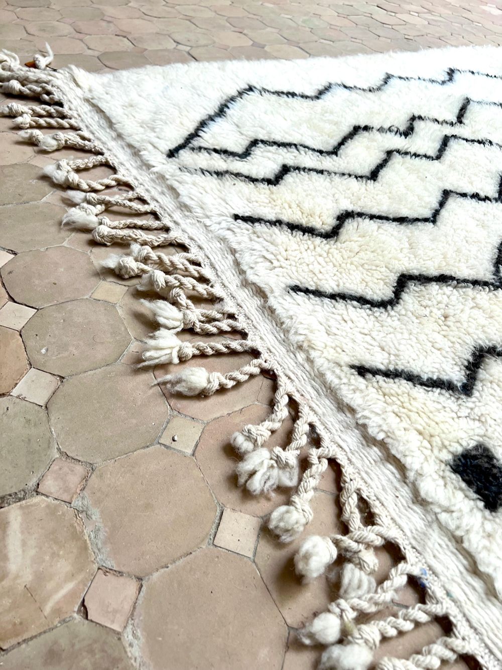 Moroccan Oued Rug 300x210cm