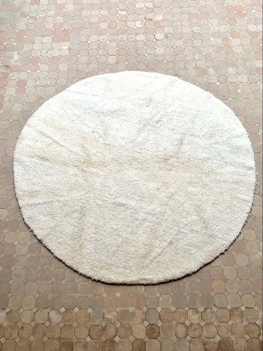 Moroccan All white Round Rug 205cm