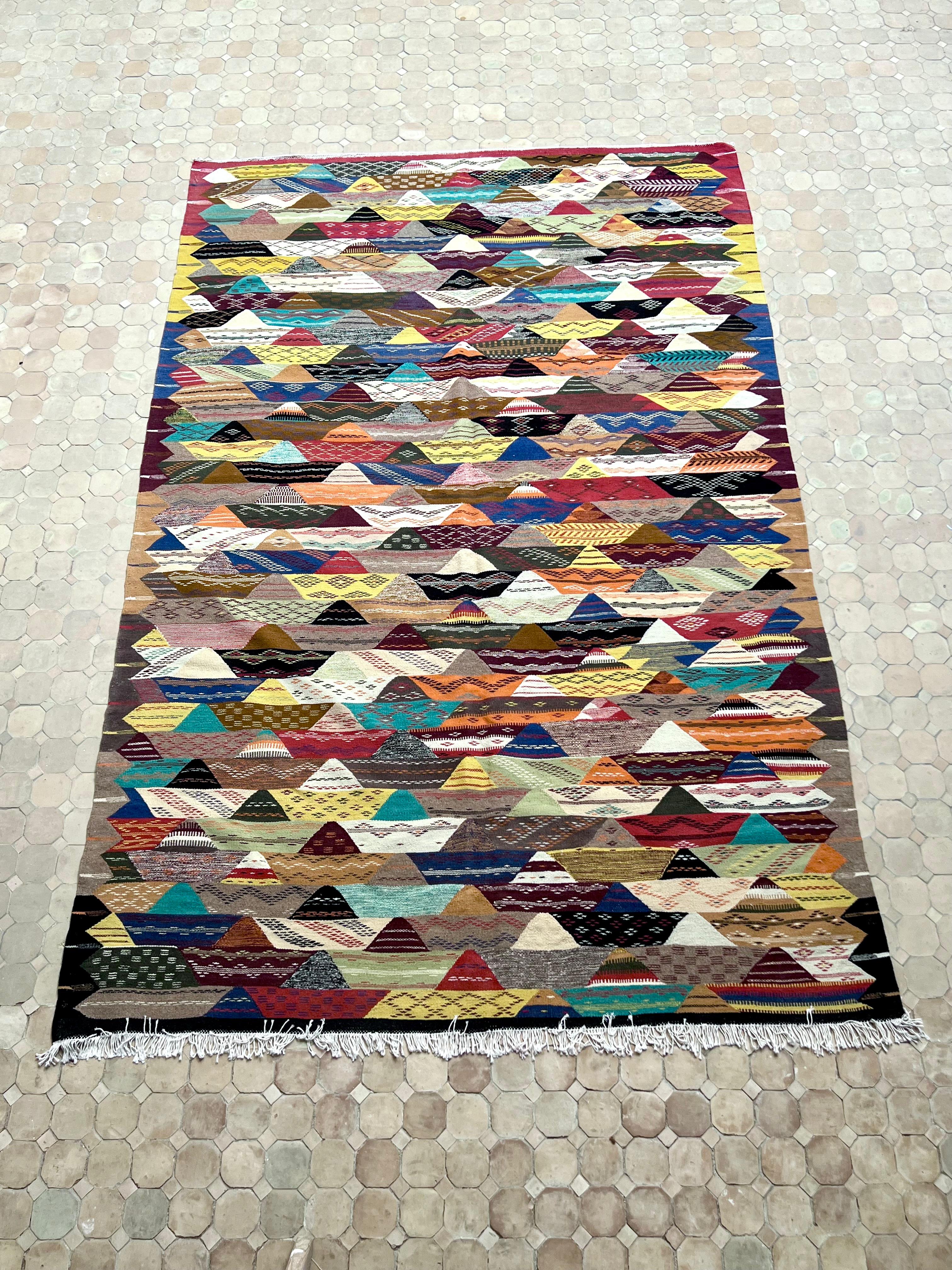 Marokkolainen nukaton matto 305x195cm