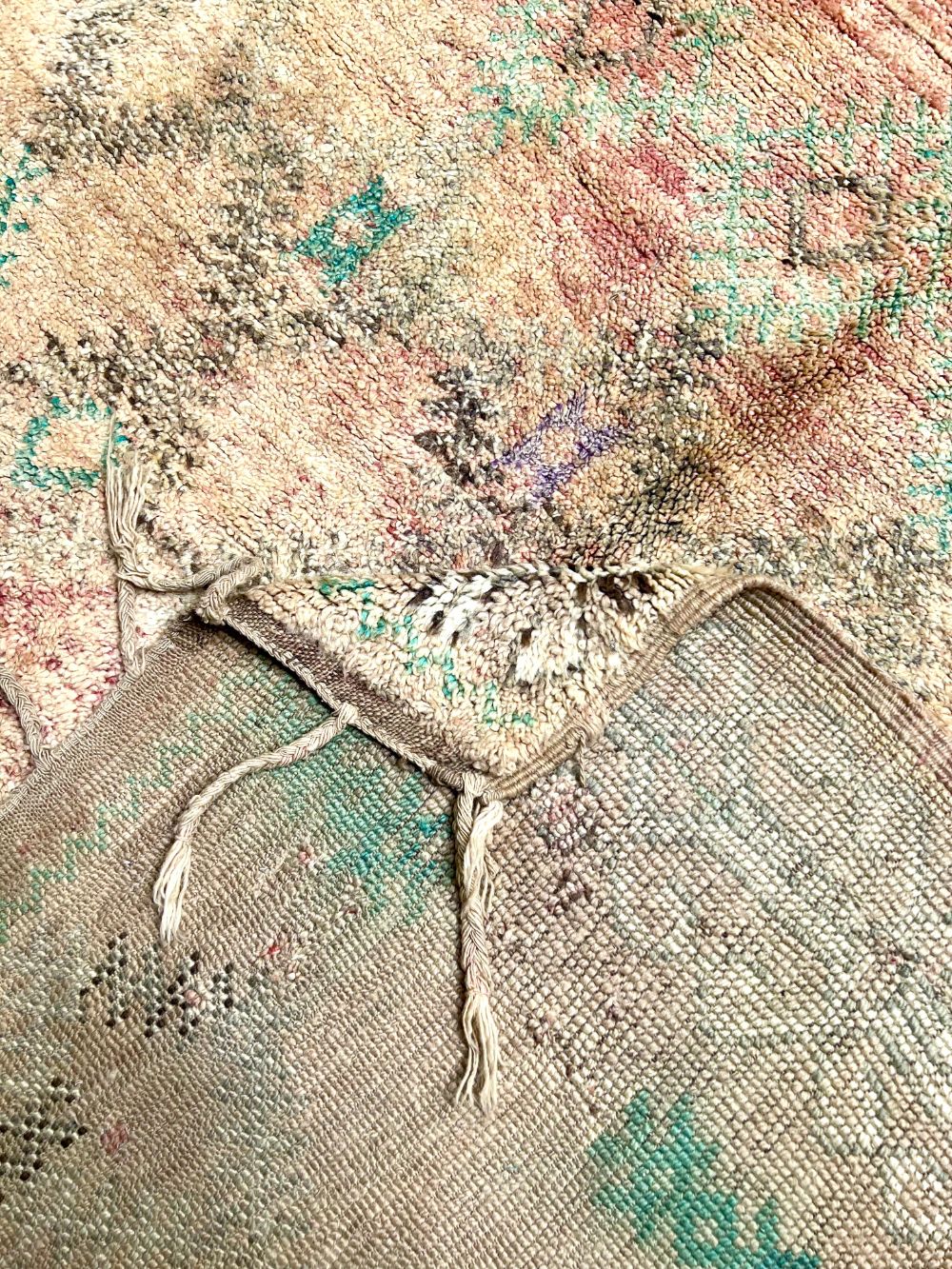 Marokkolainen vintage Boujaad matto 180x195cm