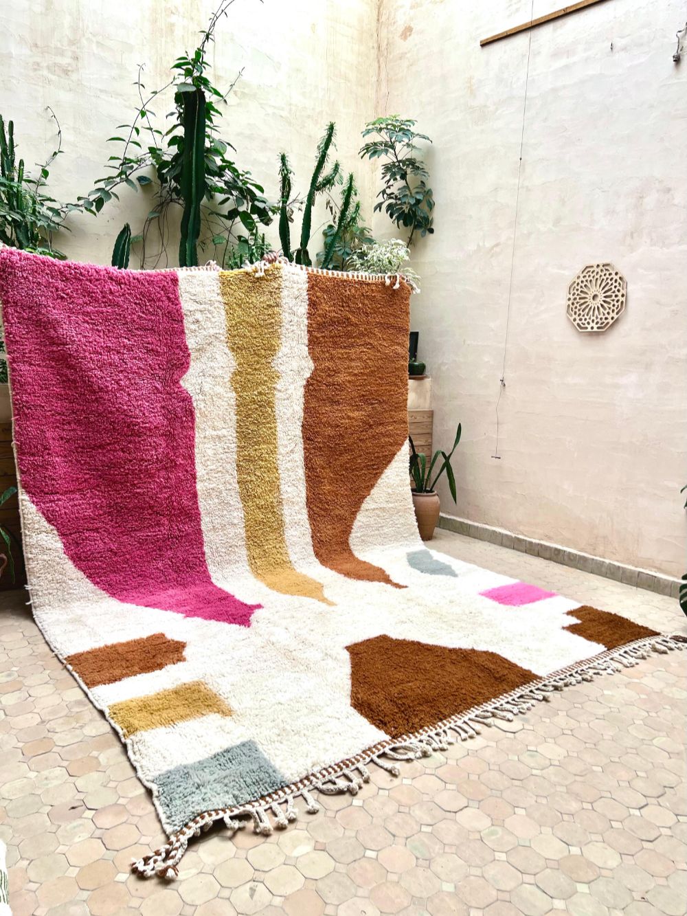 Marokkolainen Azilal-matto 355x250cm