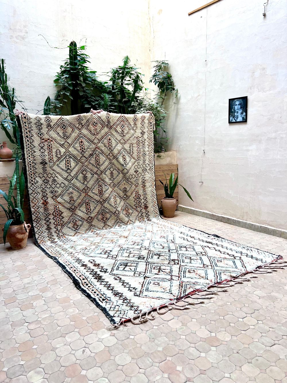 Moroccan Vintage Beni Ouarain Rug 390x210cm