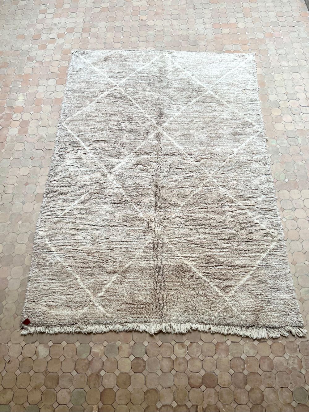 Moroccan Grey Bear Rug 300×200cm