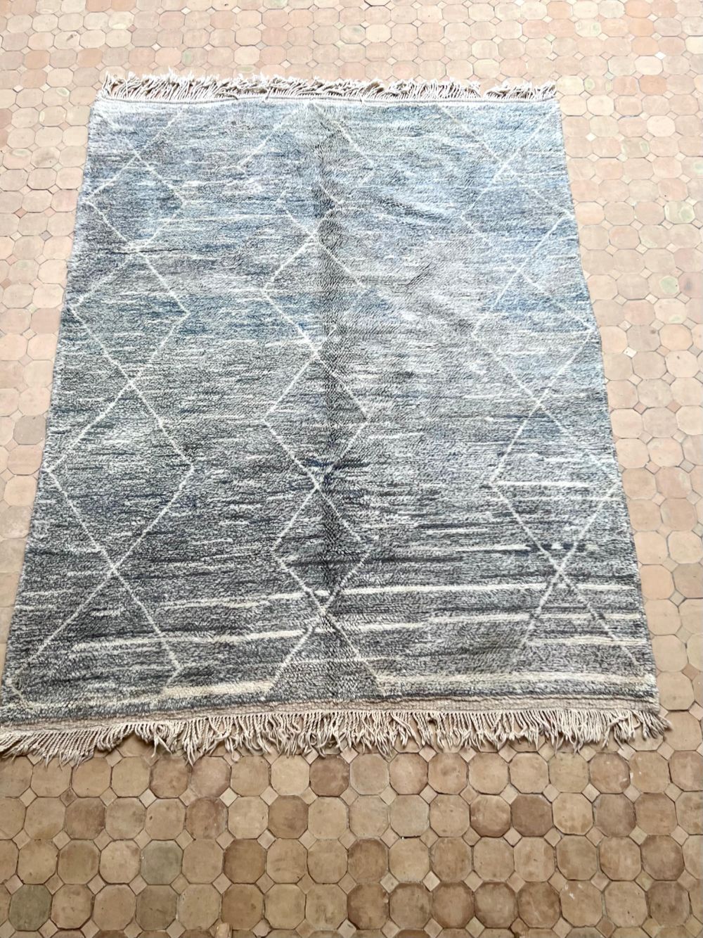 Marokkolainen Boujaad matto 215x170cm