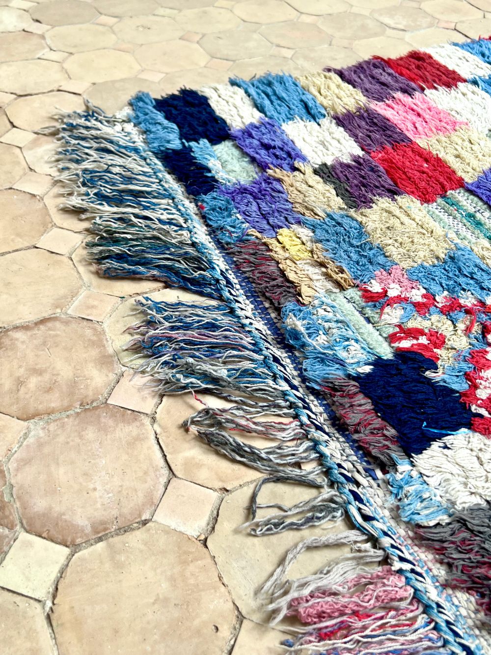 Marokkolainen vintage Boucherouite matto 170x170cm