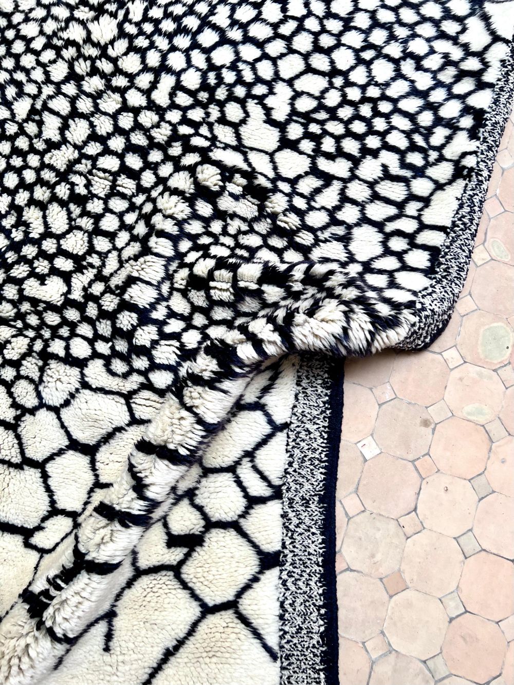 Marokkolainen Mrirt matto 305x250cm