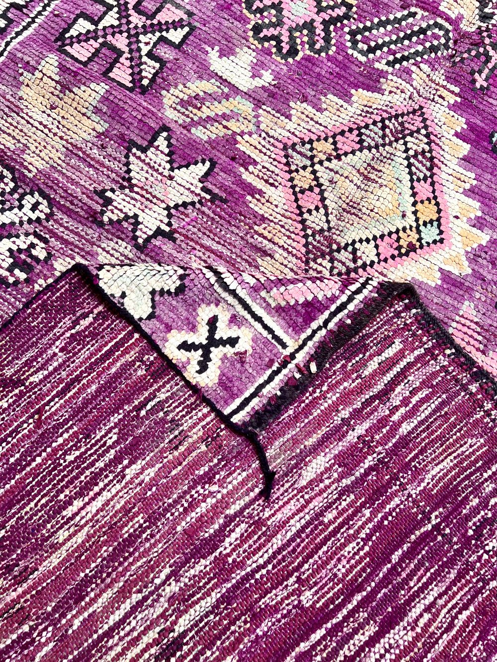 Moroccan Vintage Boujaad Rug 230x160cm