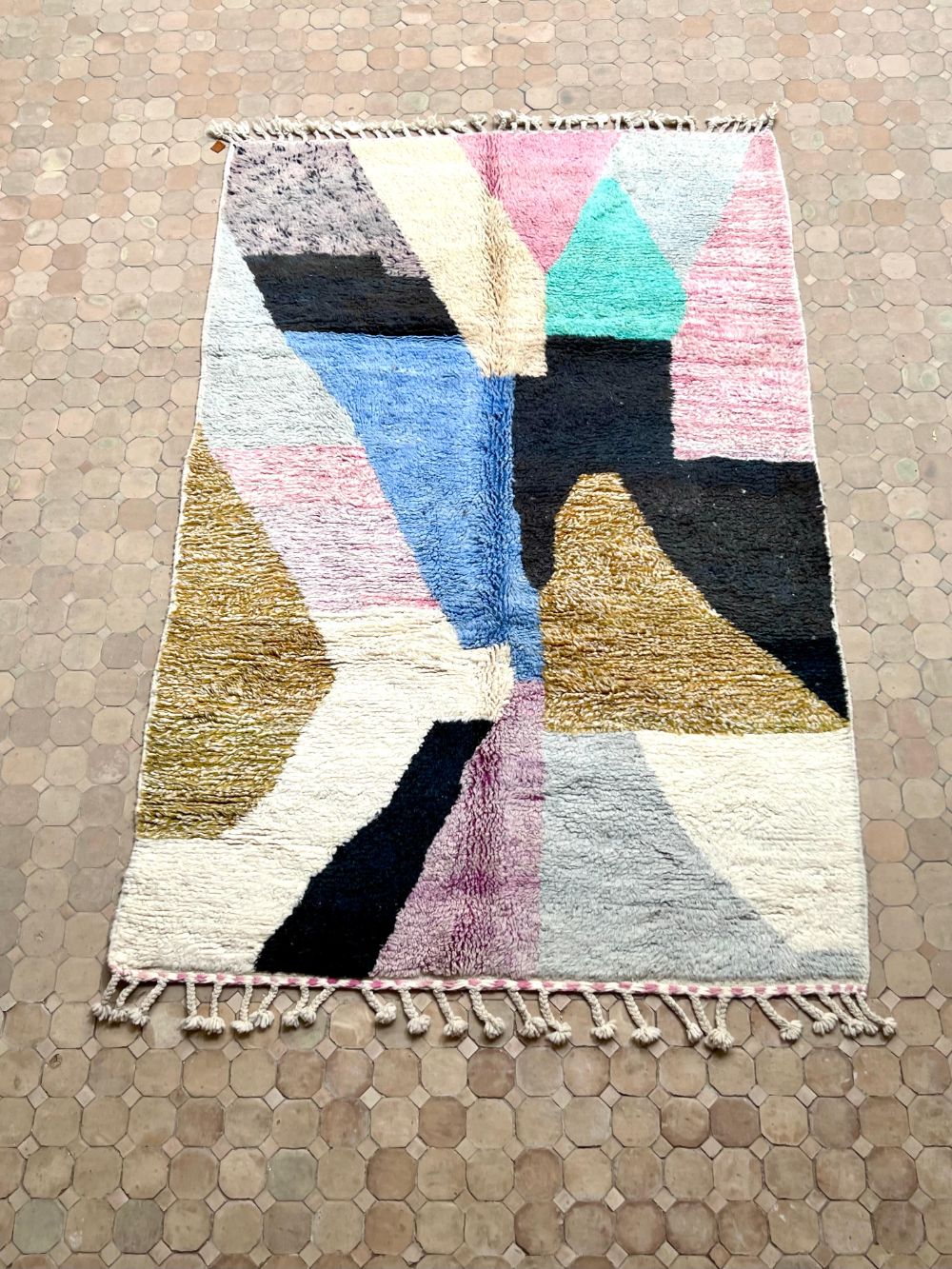 Marokkolainen Boujaad-matto 255x165cm