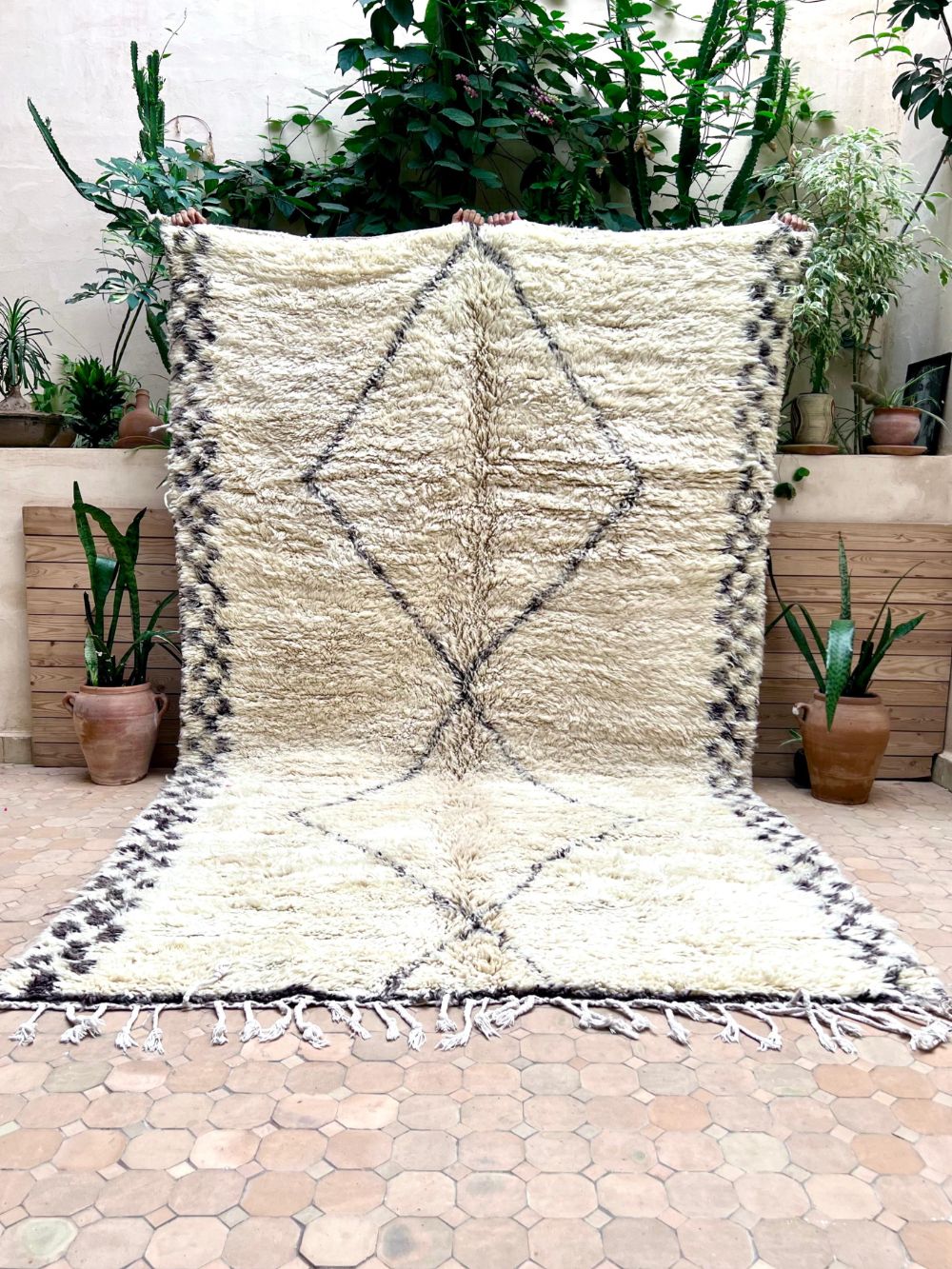 Moroccan Semi vintage Beni Ouarain Rug 325x190cm