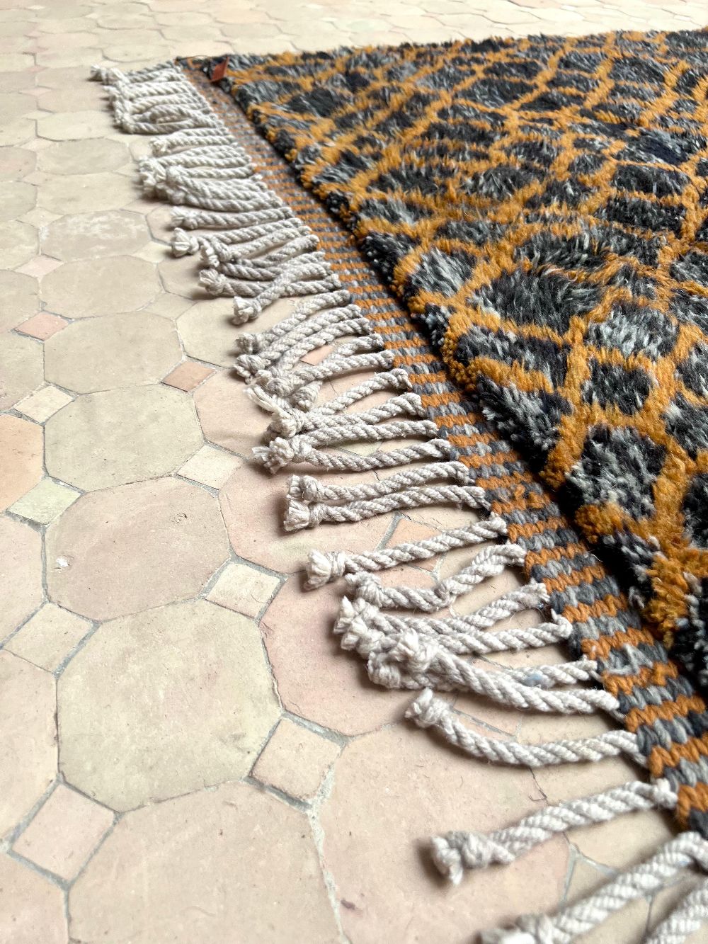 Mittatilaus haluamassasi koossa: Musta Pantteri-matto