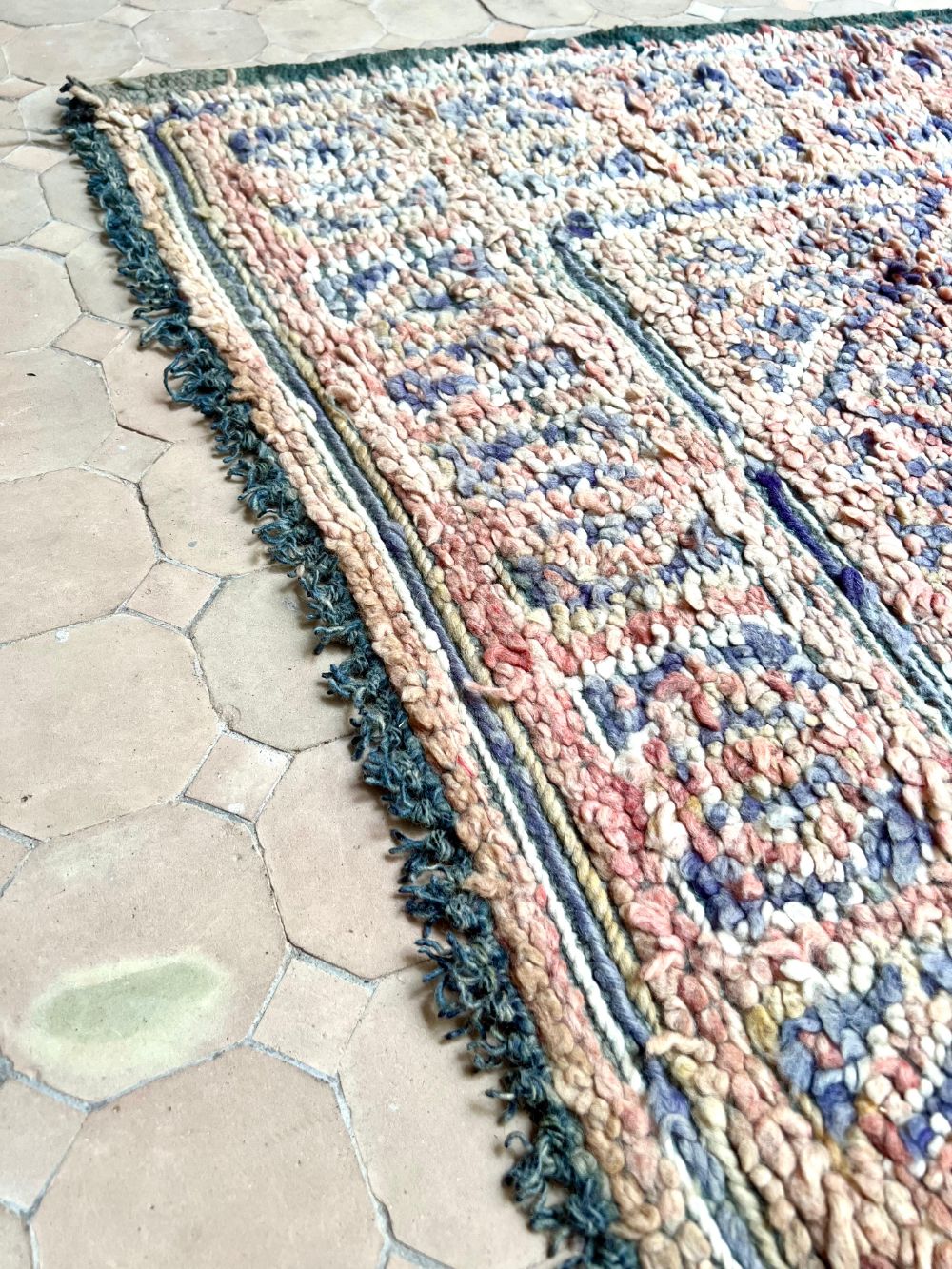 Moroccan Vintage Zayane Rug 280x185cm