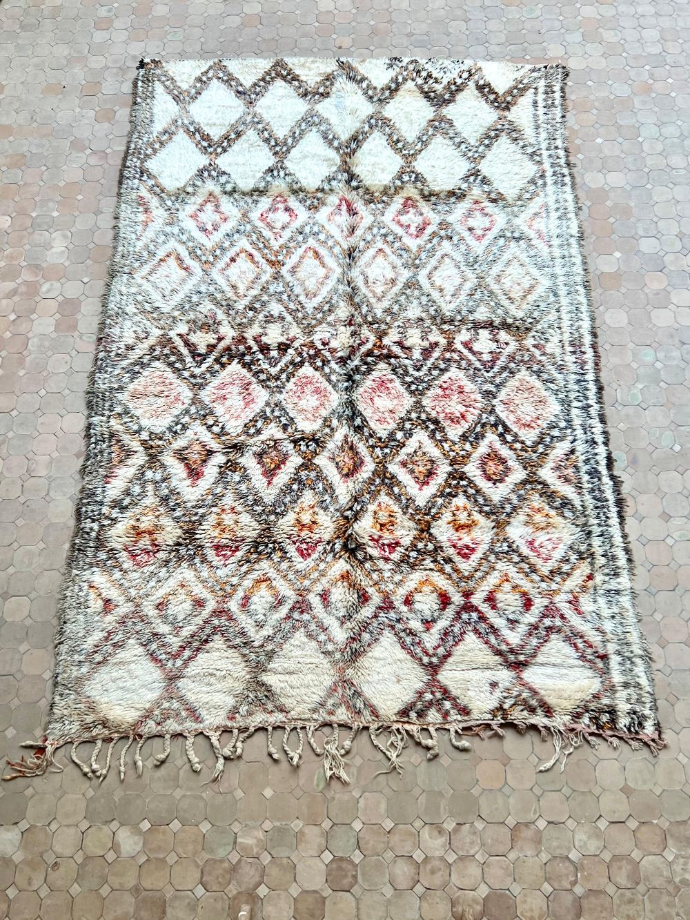 Moroccan Vintage Marmoucha Rug 335x205cm