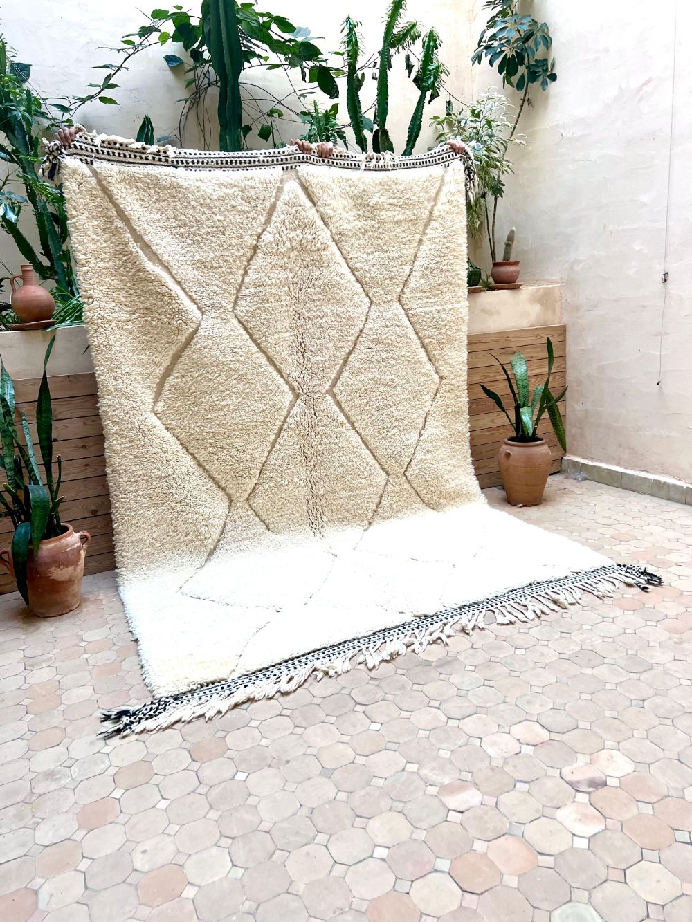 Moroccan Black & White Rug 275x185cm