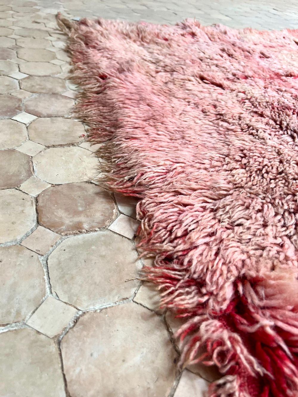 Moroccan Vintage Monochrome Rug 290x195cm