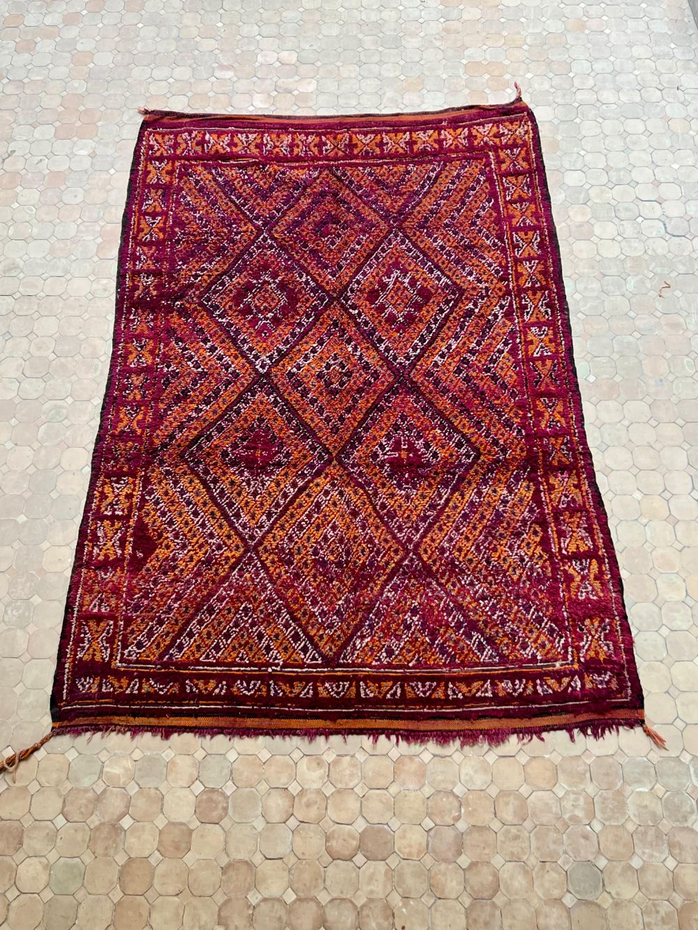 Moroccan Vintage Zayane Rug 275x180cm