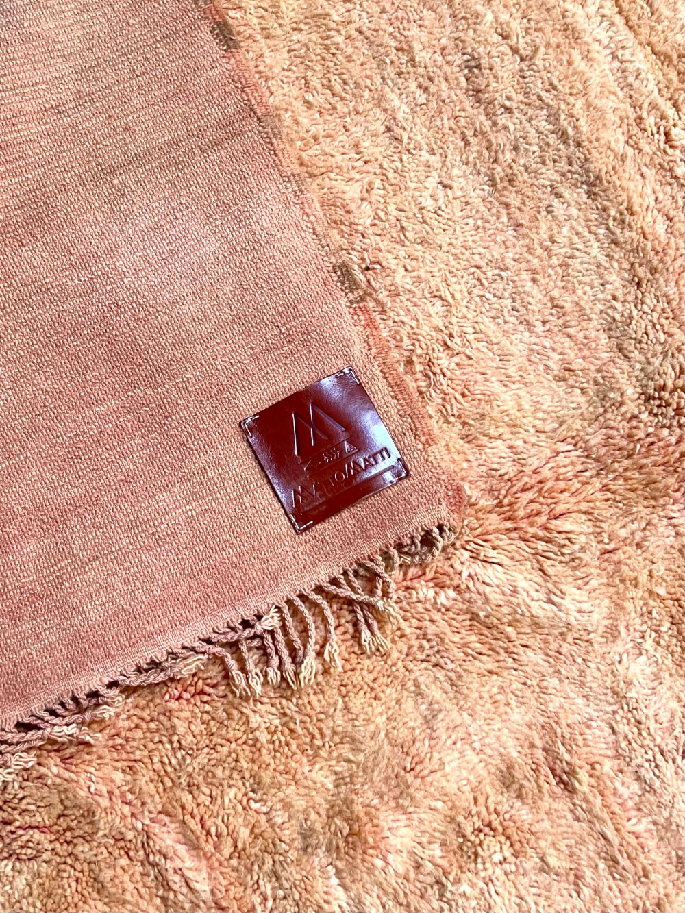 Marokkolainen vintage yksivärinen matto 240x175cm