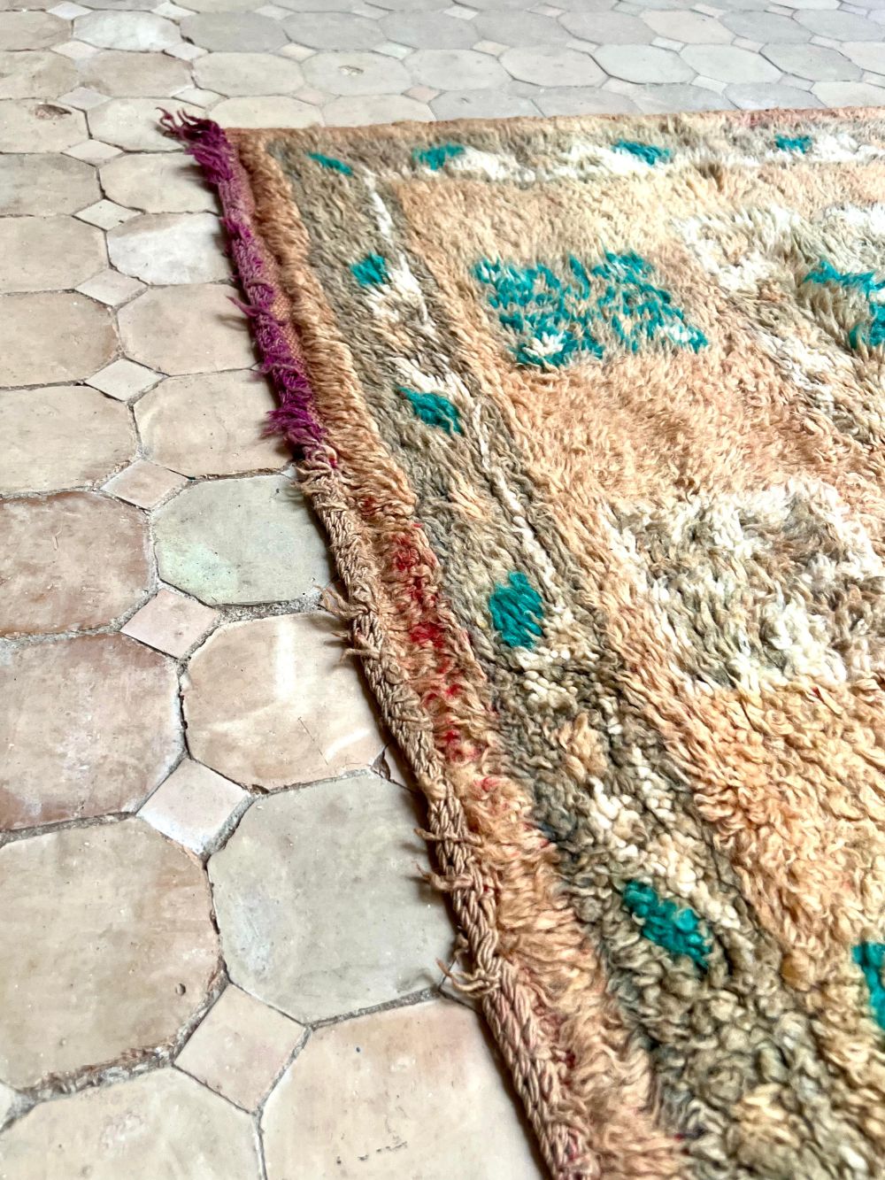 Moroccan Vintage Boujaad Rug 285x195cm