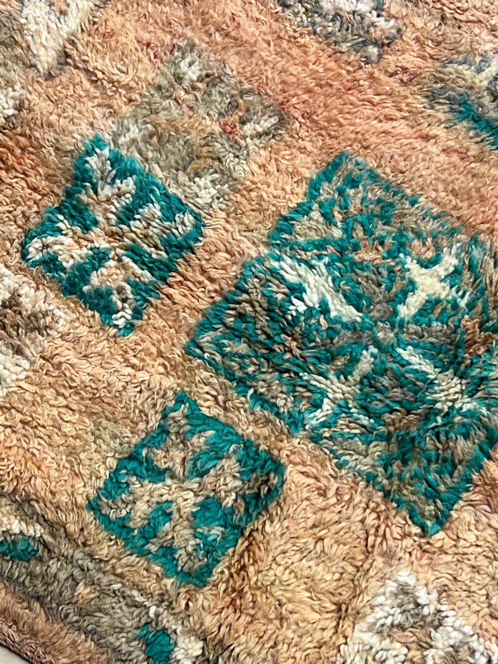 Moroccan Vintage Boujaad Rug 285x195cm