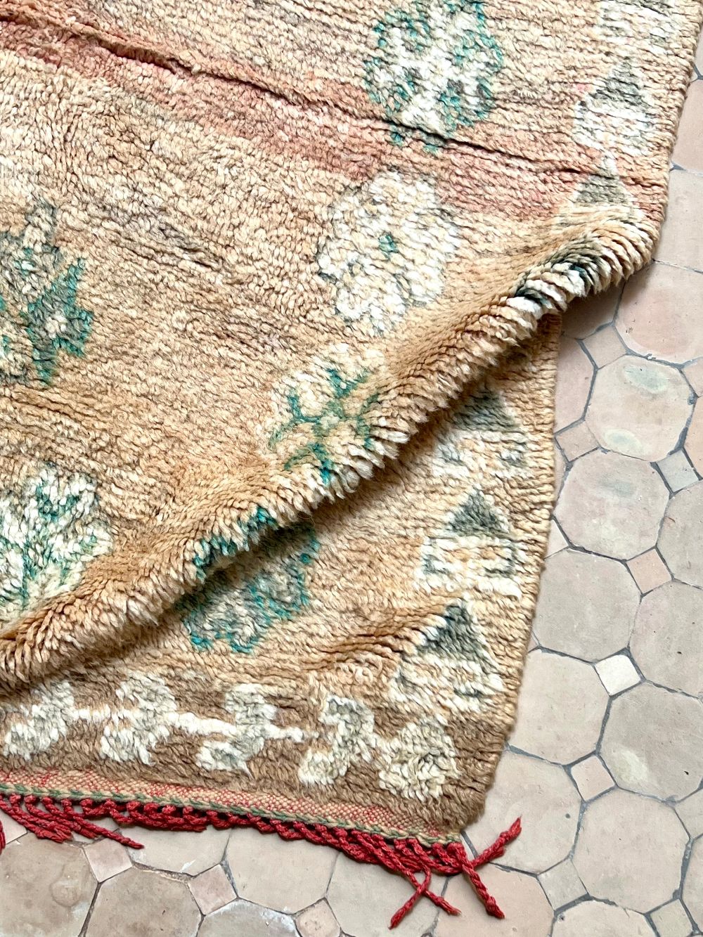 Marokkolainen vintage Boujaad matto 250x205cm