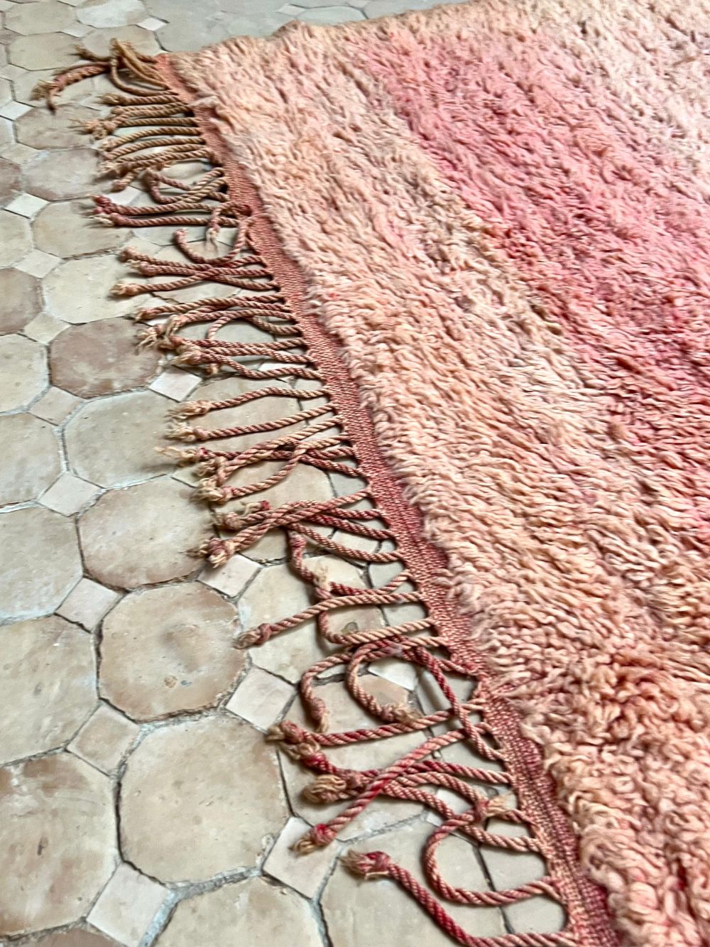 Moroccan Vintage Monochrome Rug 285x190cm