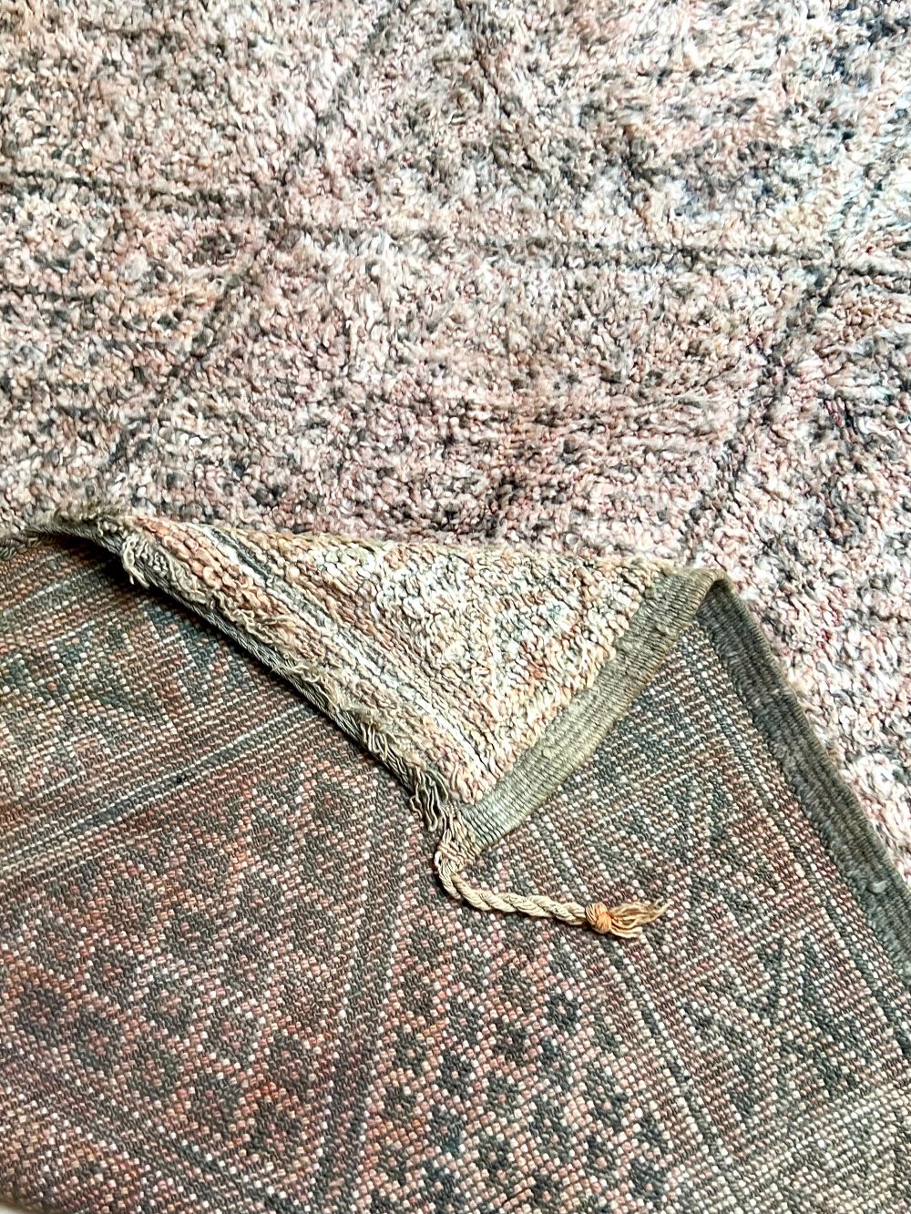 Moroccan Vintage Zayane Rug 325x220cm