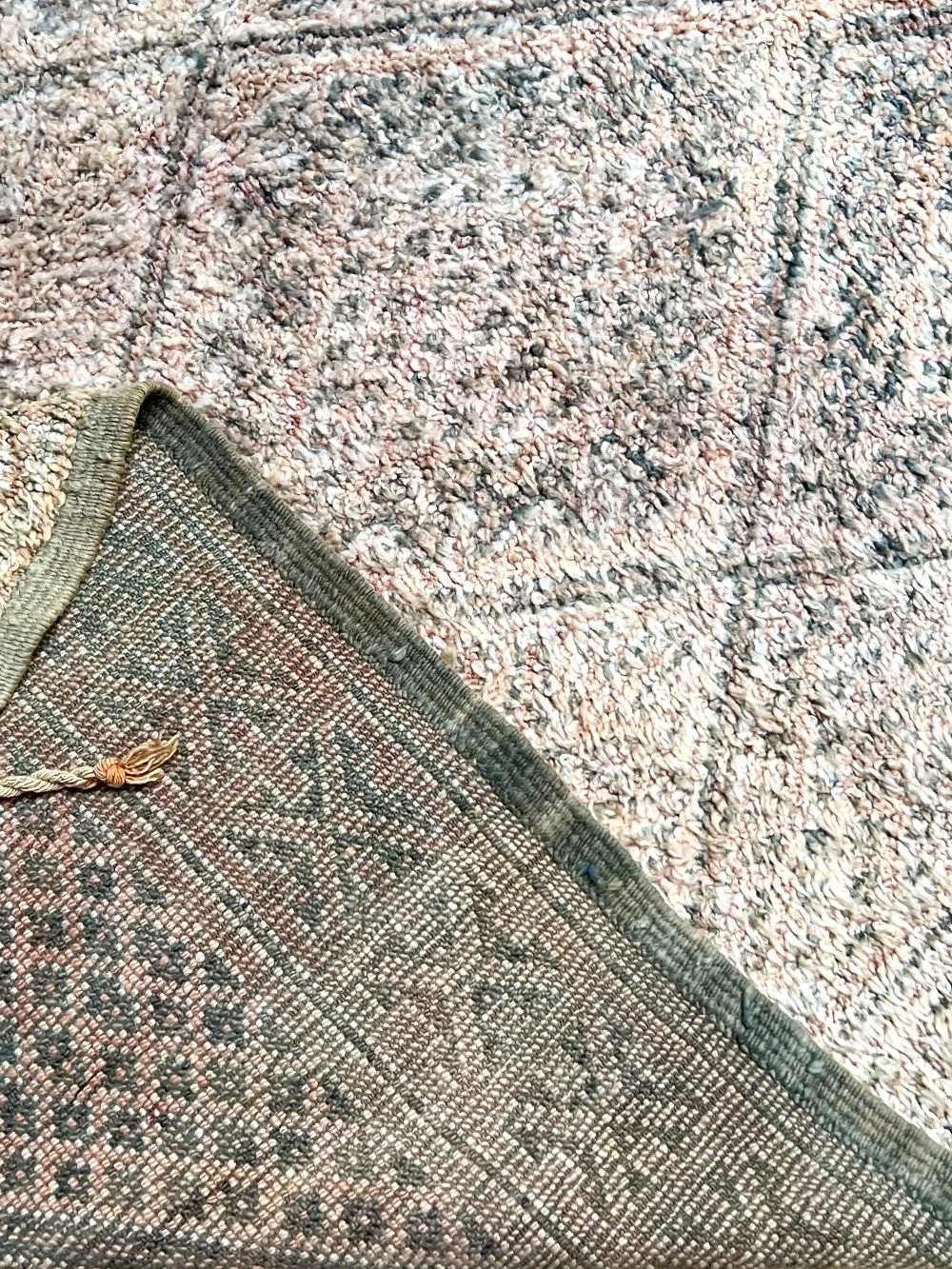 Moroccan Vintage Zayane Rug 325x220cm