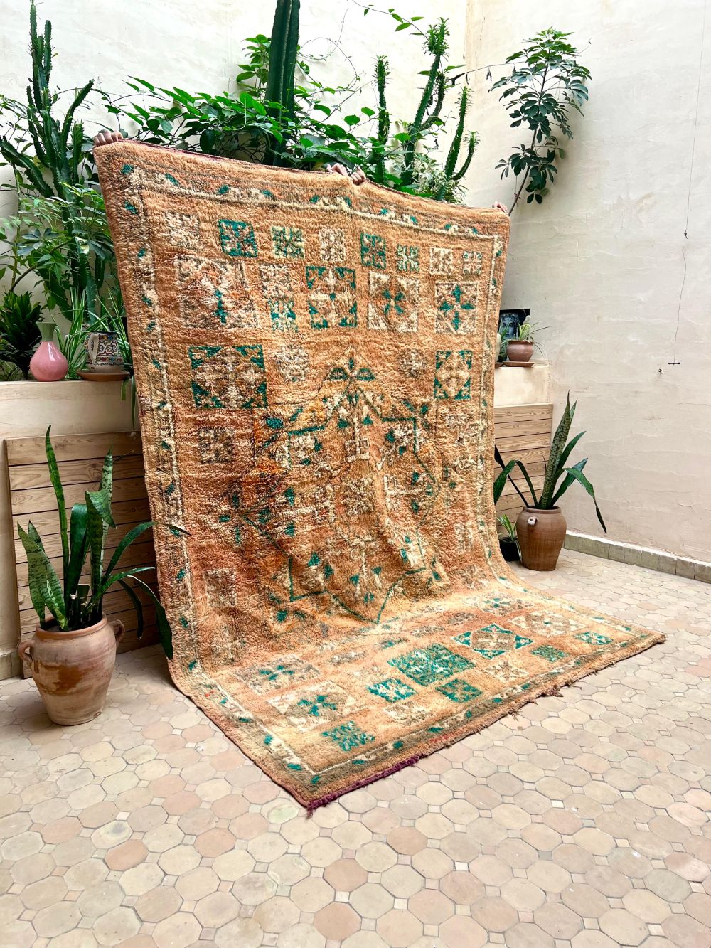 Moroccan Vintage Boujaad Rug 285x195cm