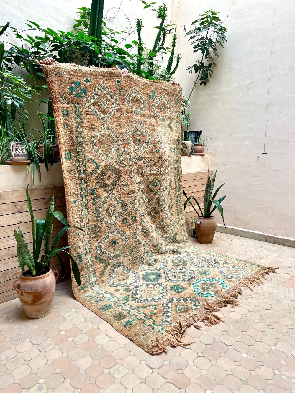 Moroccan Vintage Boujaad Rug 285x175cm