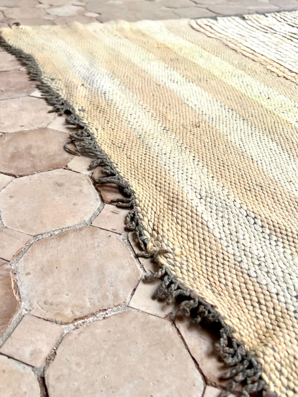 Moroccan Vintage Boujaad Rug 275x160cm