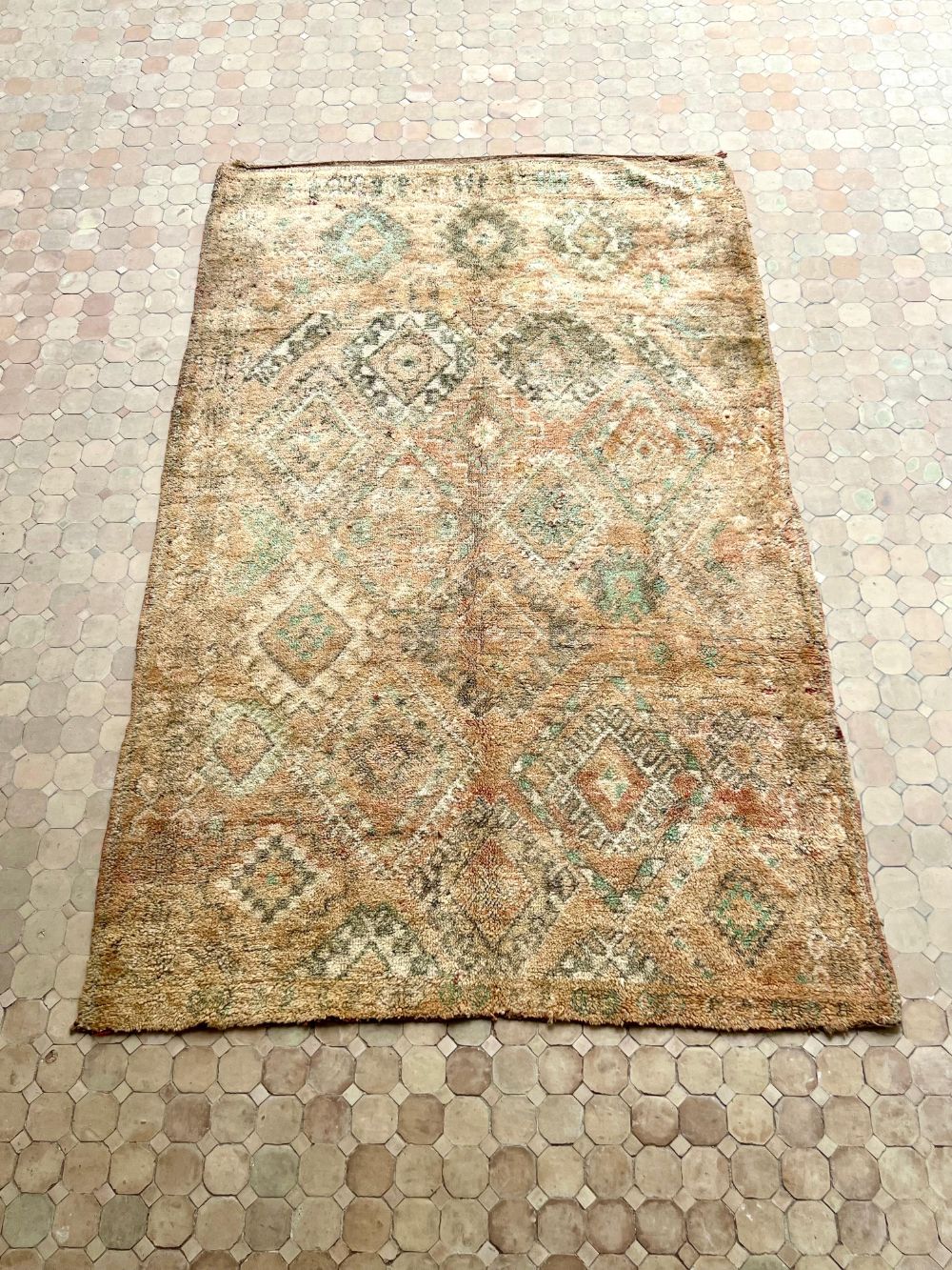 Moroccan Vintage Boujaad Rug 275x175cm