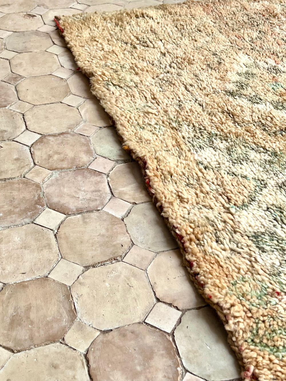 Moroccan Vintage Boujaad Rug 275x175cm