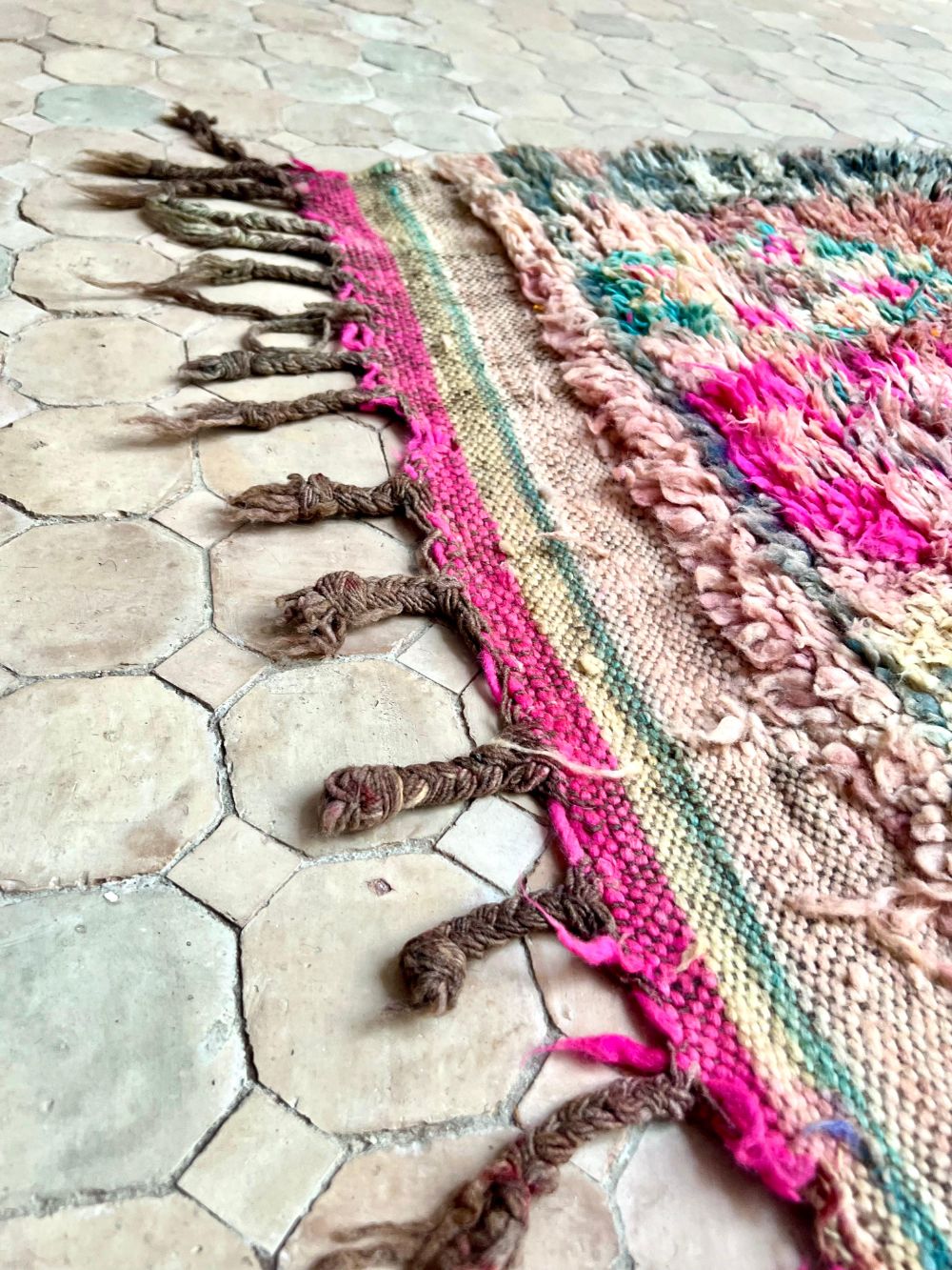 Moroccan Vintage Boujaad Rug 280x210cm