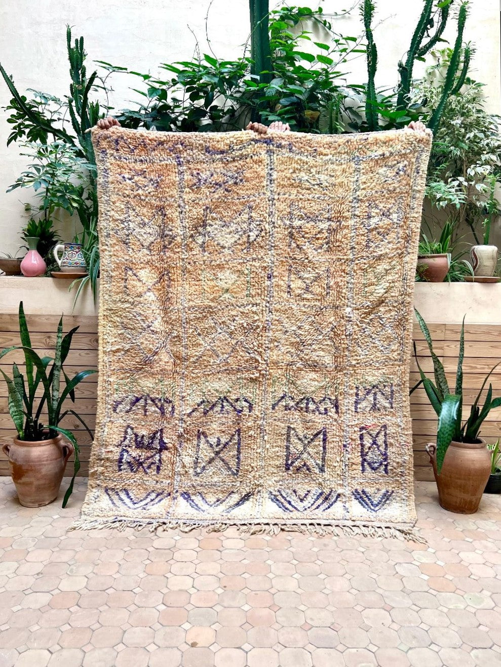 Moroccan Vintage Boujaad Rug 205x165cm