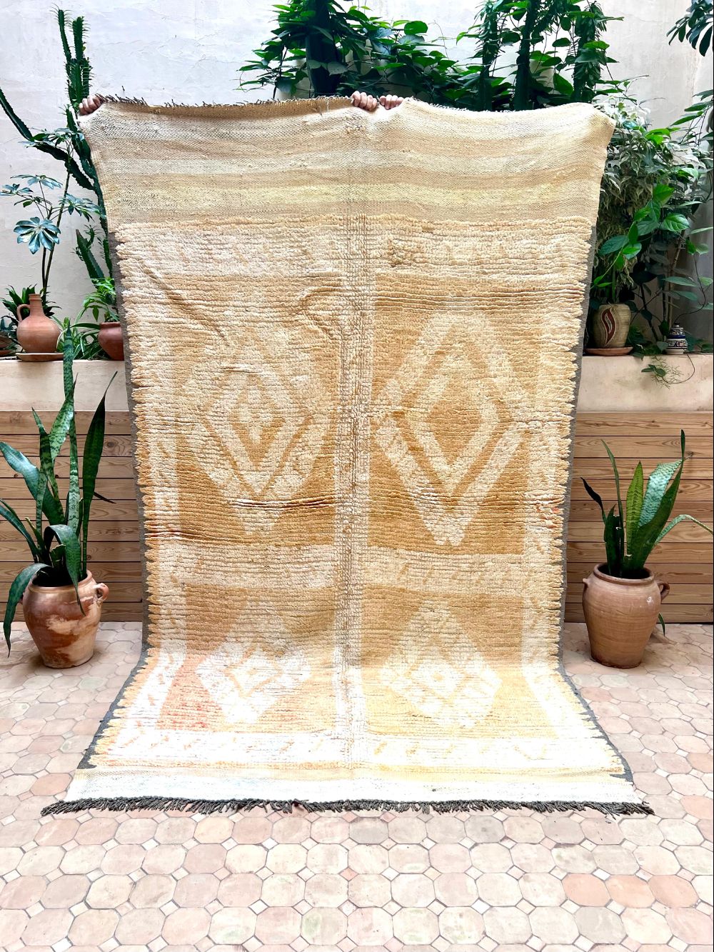 Moroccan Vintage Boujaad Rug 275x160cm