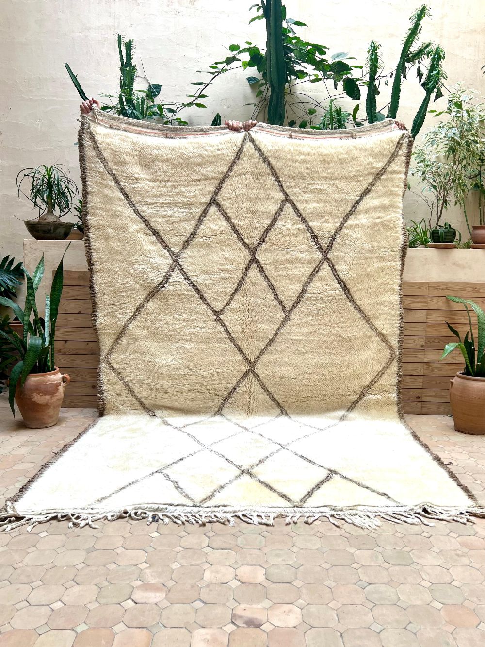 Reserved Päivi: Moroccan Vintage Beni Ouarain Rug 300x190cm