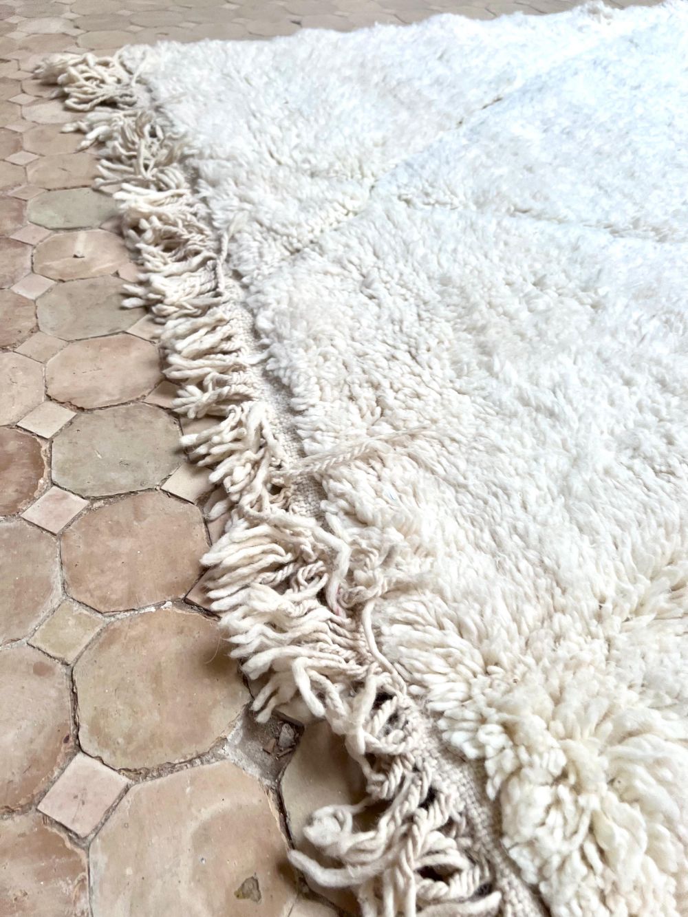Moroccan All White Rug 280x225cm