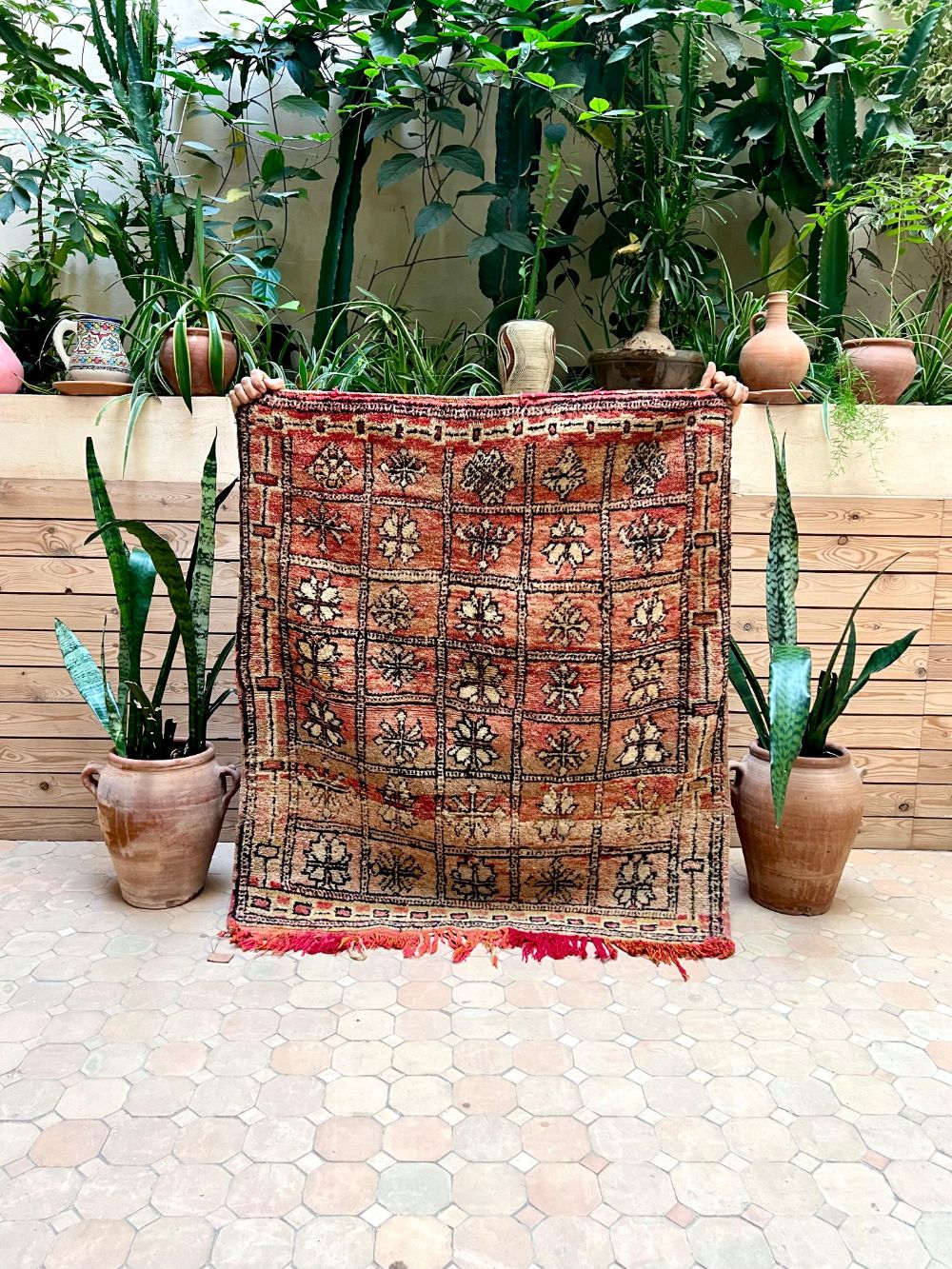 Moroccan Vintage Boujaad Rug 120x105cm