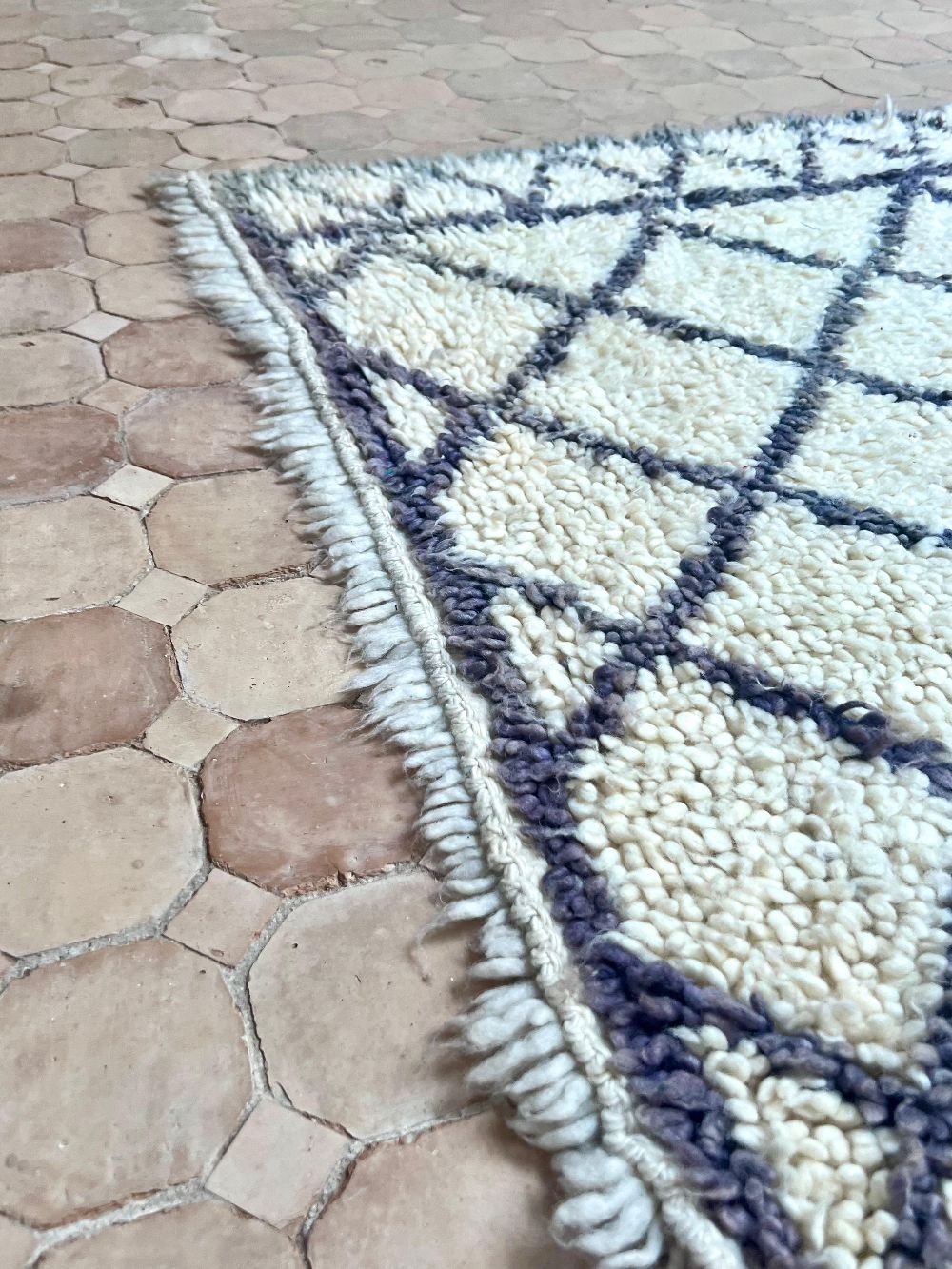 Marokkolainen vintage Azilal-matto 285x165cm