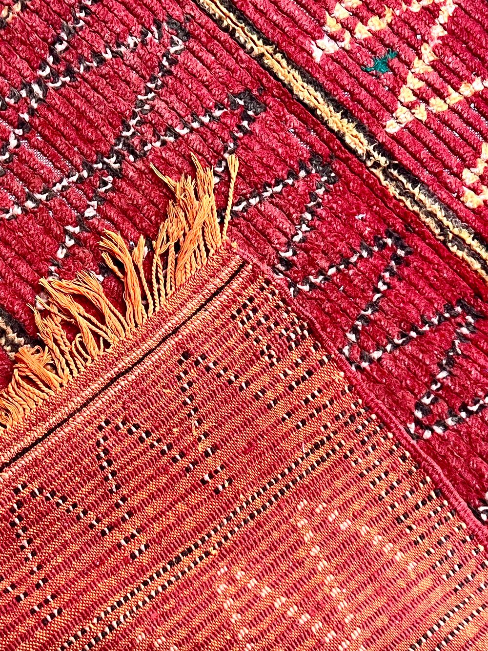 Moroccan Vintage Boujaad Rug 165x105cm