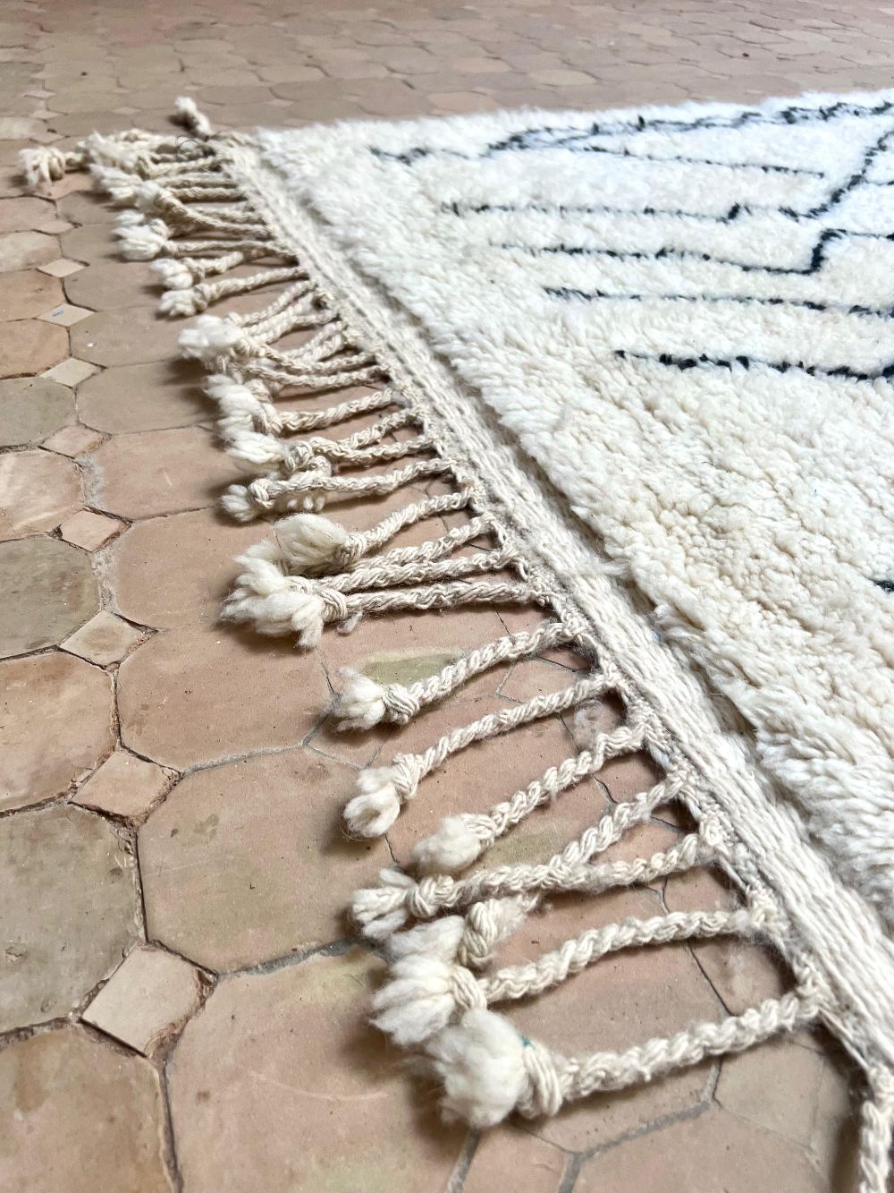 Moroccan Oued Rug 250x215cm