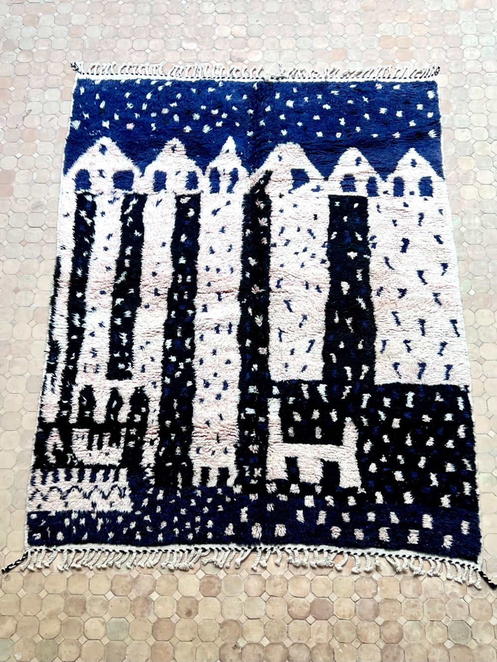 Moroccan Boujaad Rug 285x210cm