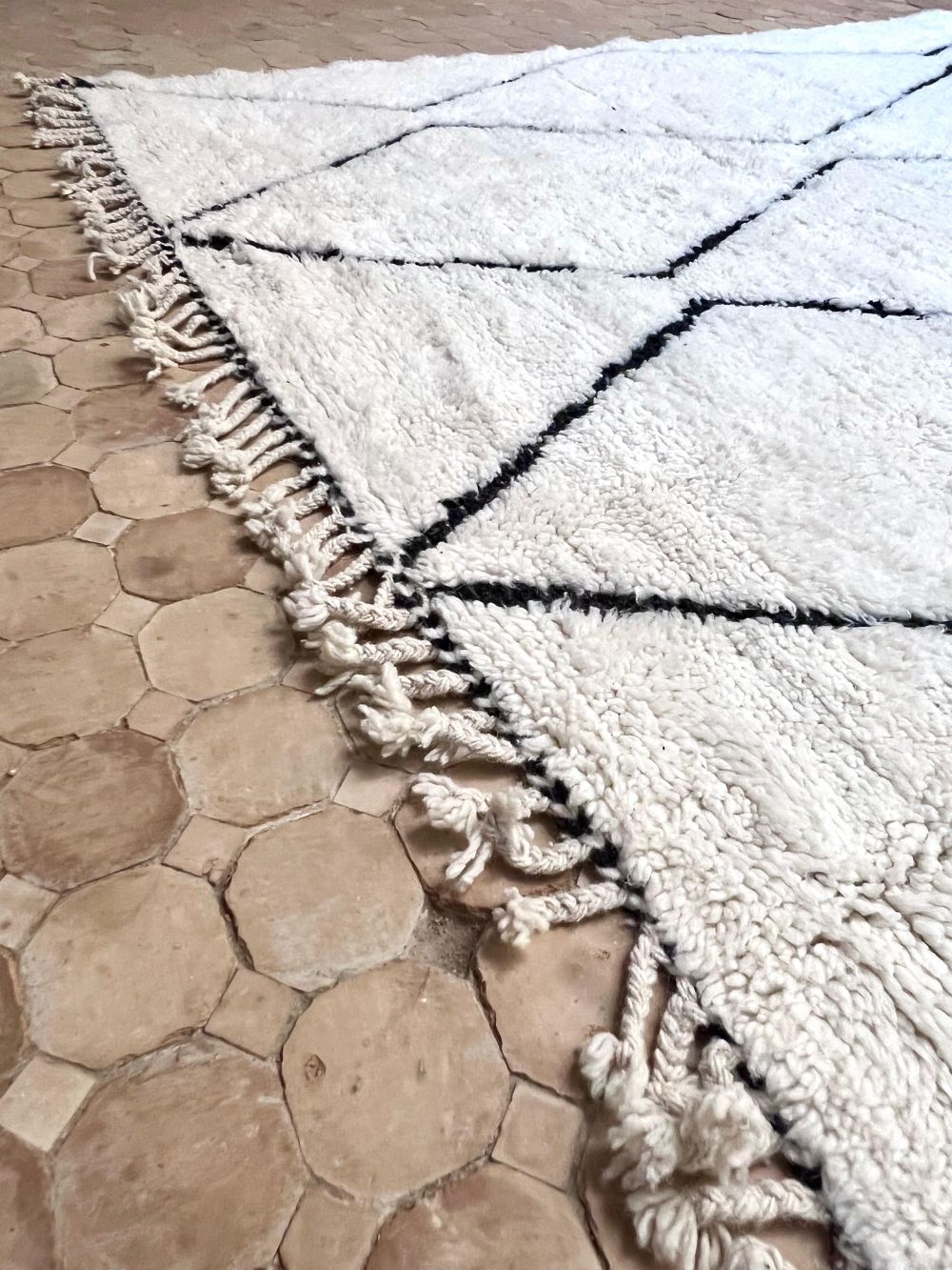 Moroccan Diamond Rug 340x250cm