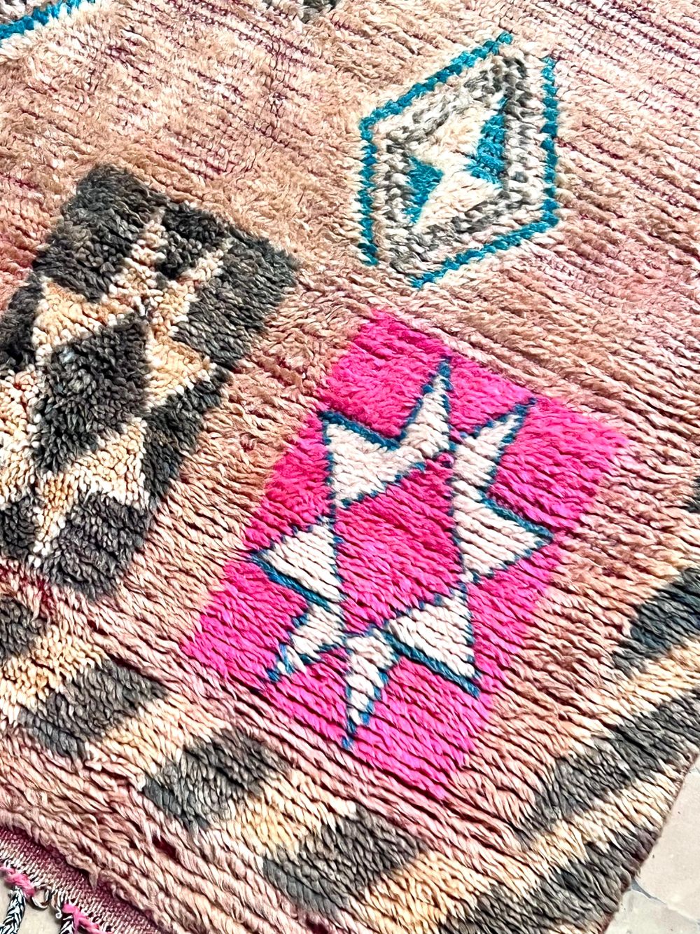 Moroccan Vintage Boujaad runner Rug 280x115cm