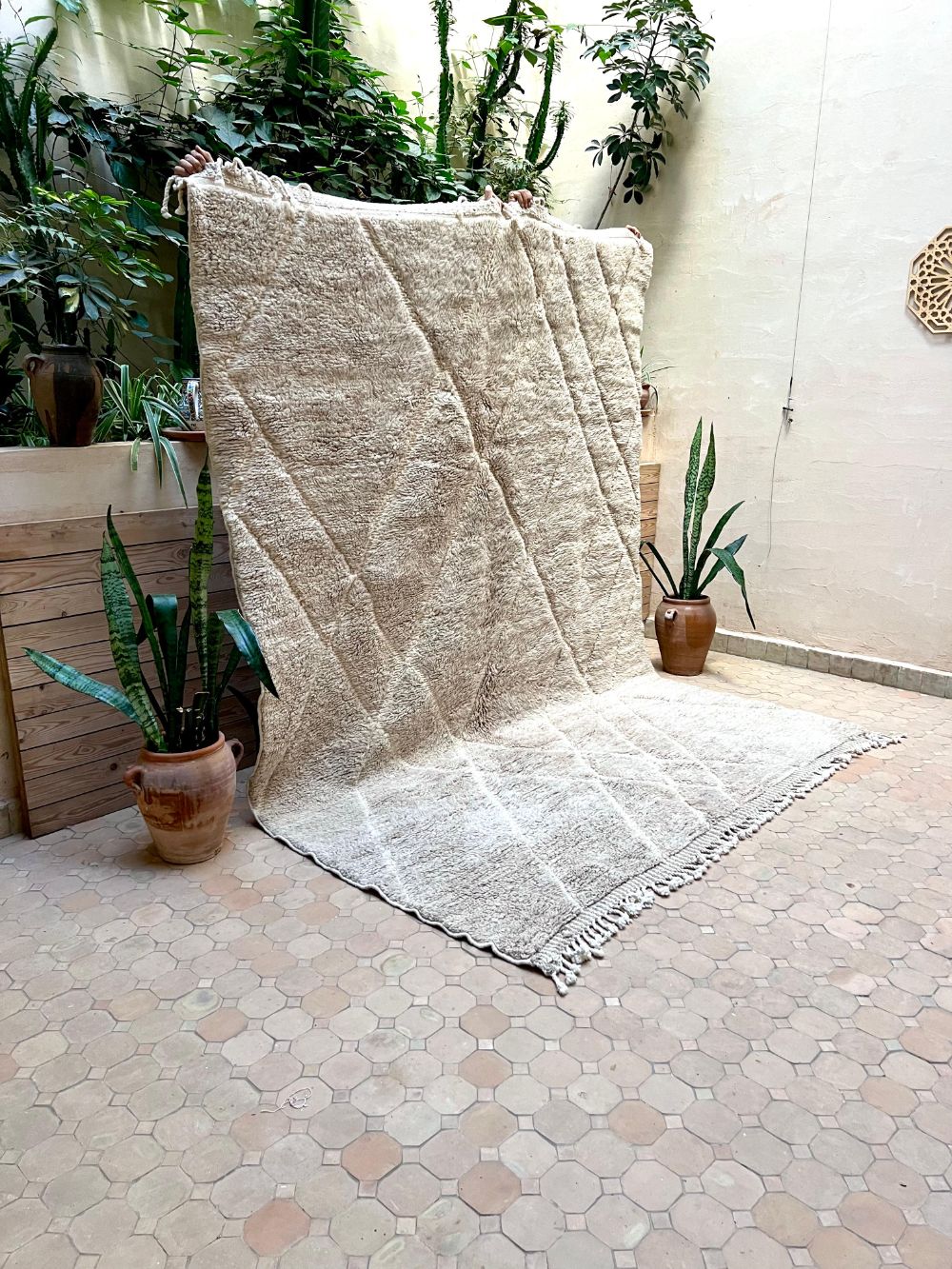 Moroccan Mrirt Grey Bear Rug 280×205cm