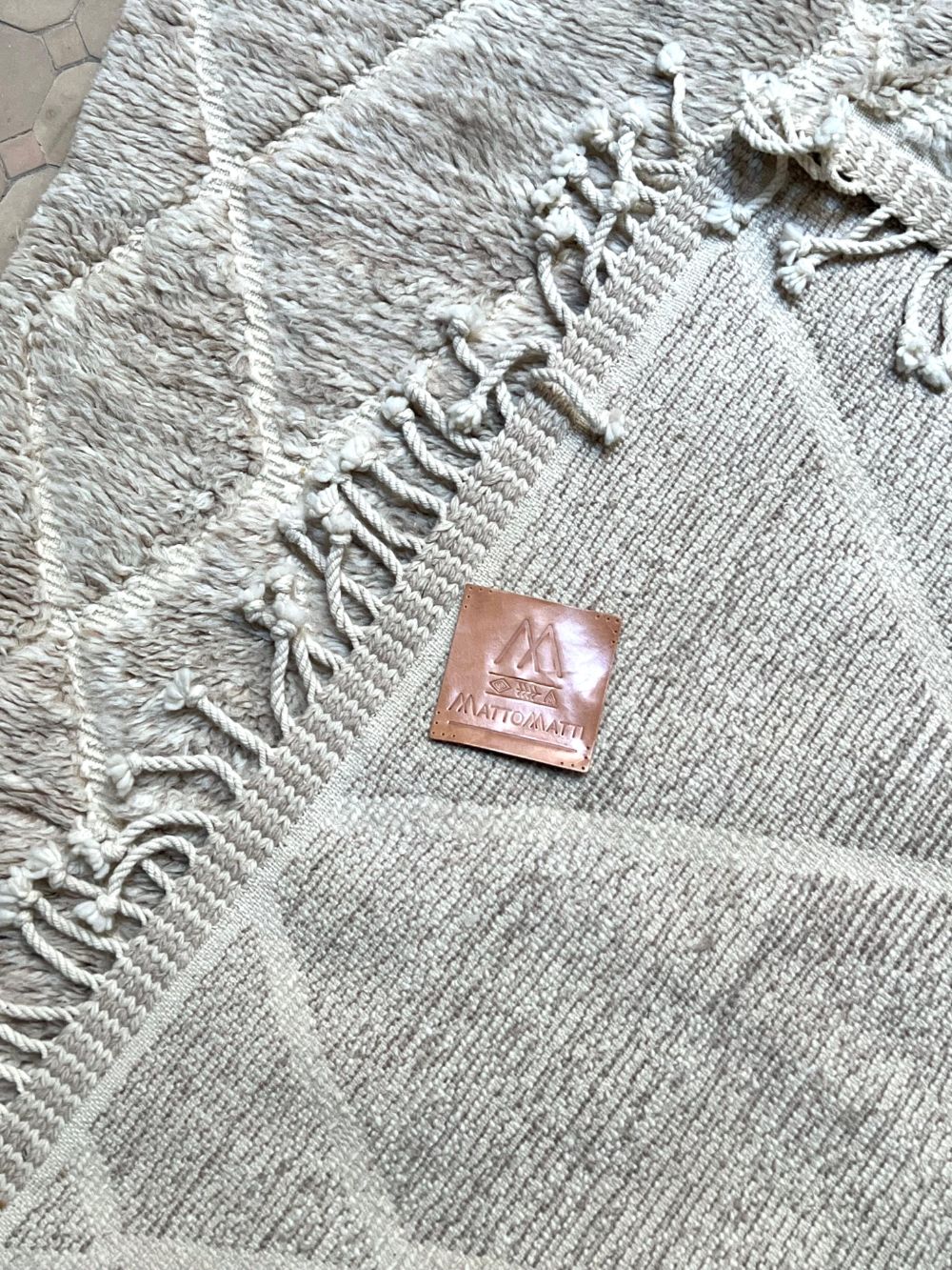 Moroccan Mrirt Grey Bear Rug 280×205cm