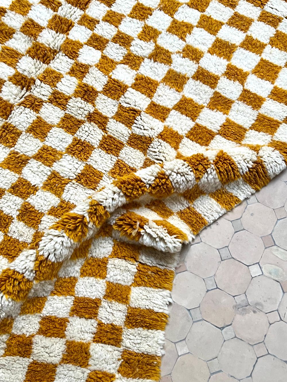 Mittatilaus haluamassasi koossa: ruudullinen-matto