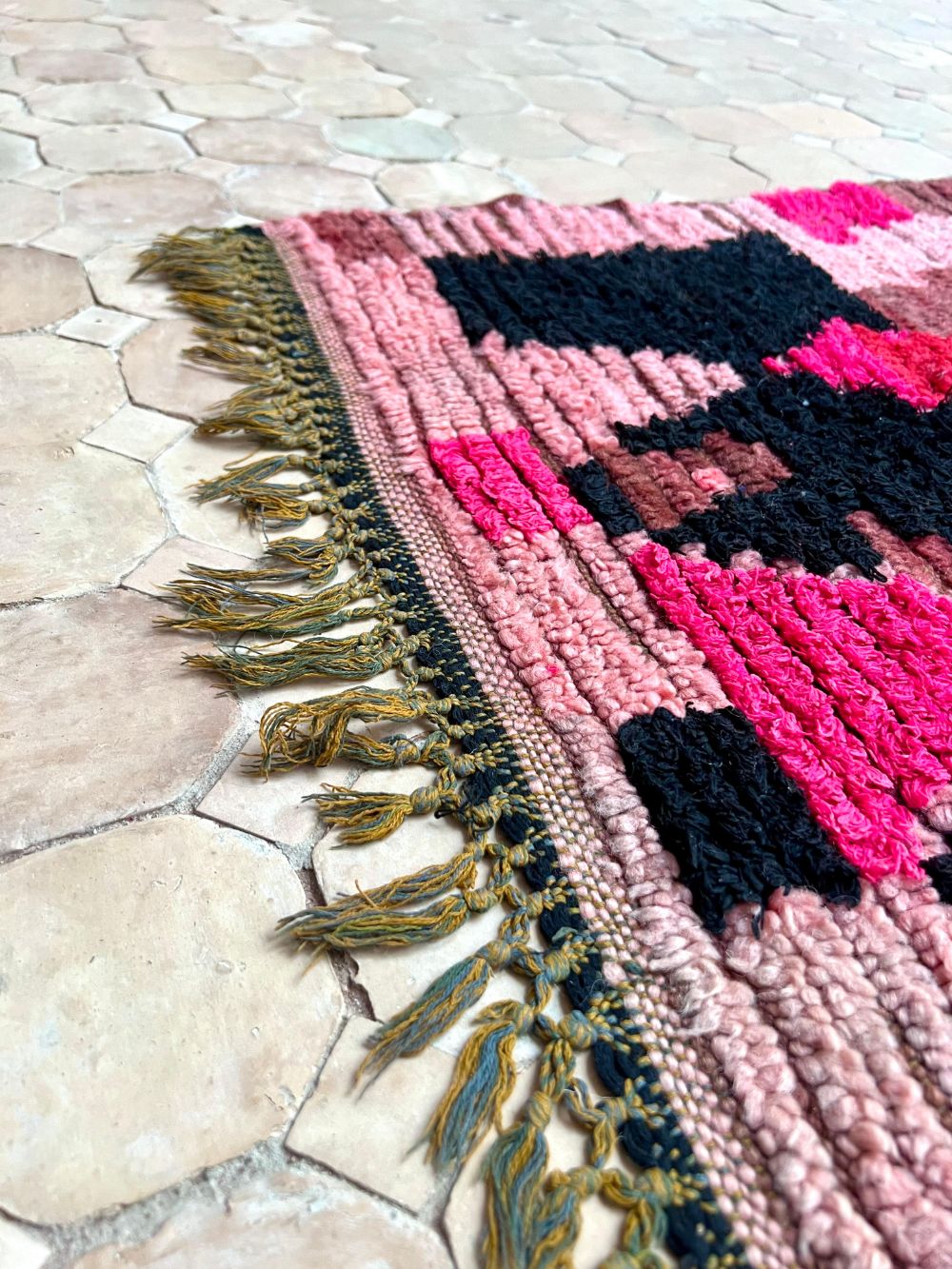 Marokkolainen vintage Azilal-matto 235x75cm