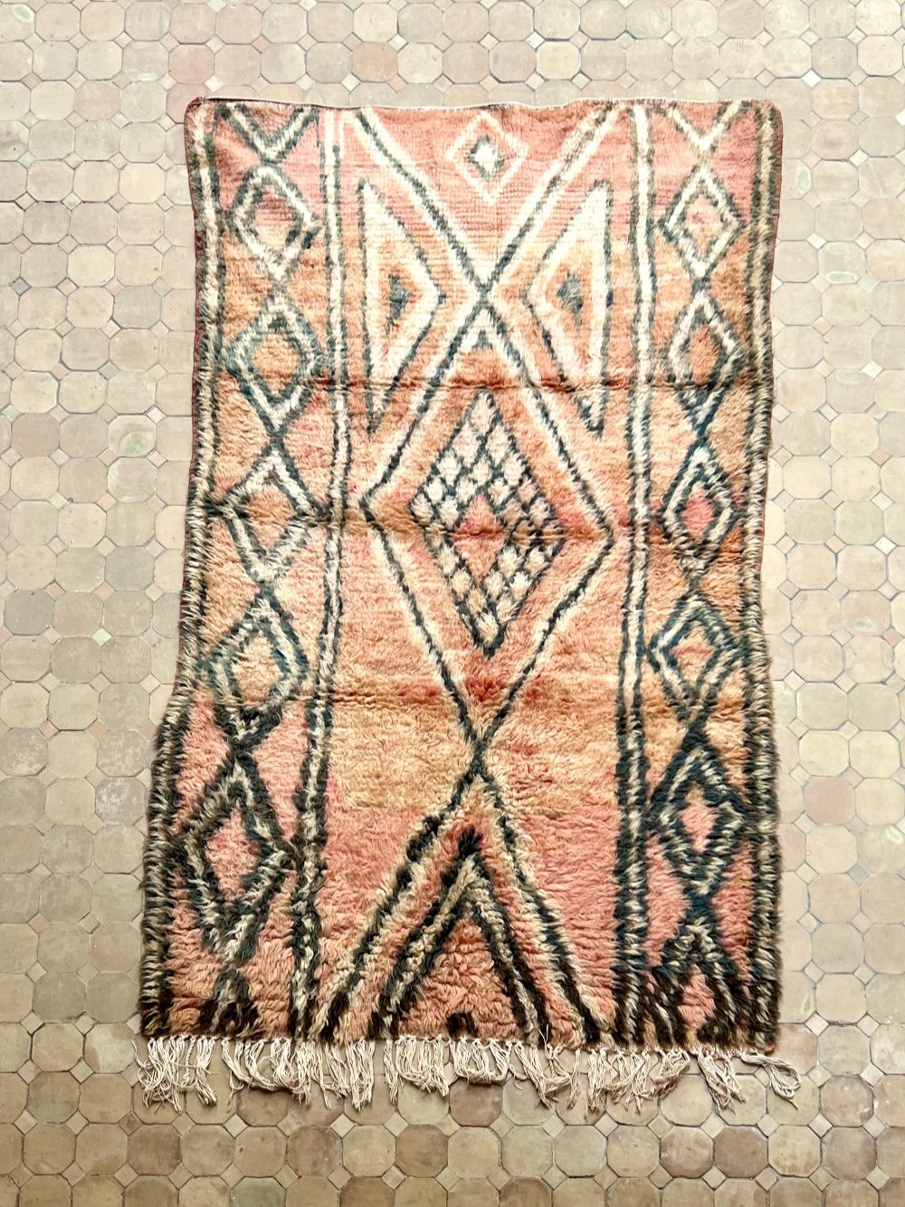 Moroccan Vintage Boujaad Rug 200x120cm