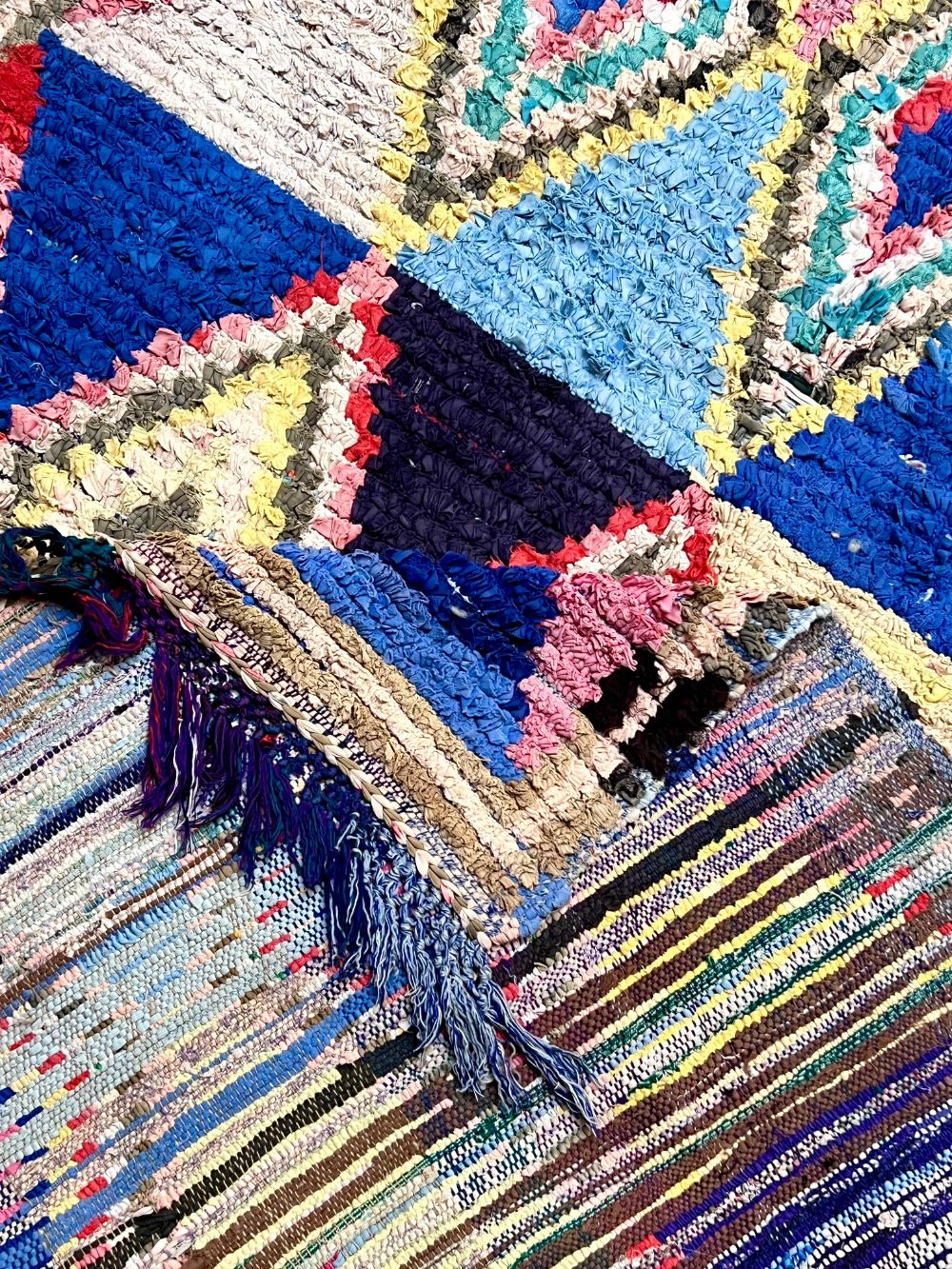 Marokkolainen vintage Boucherouite matto 250x140cm