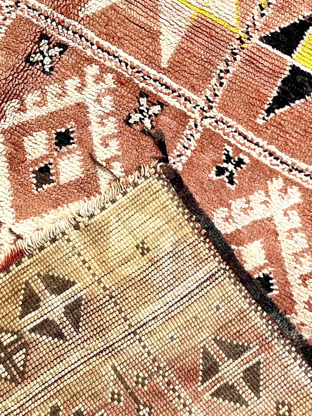 Moroccan Vintage Boujaad Rug 220x155cm